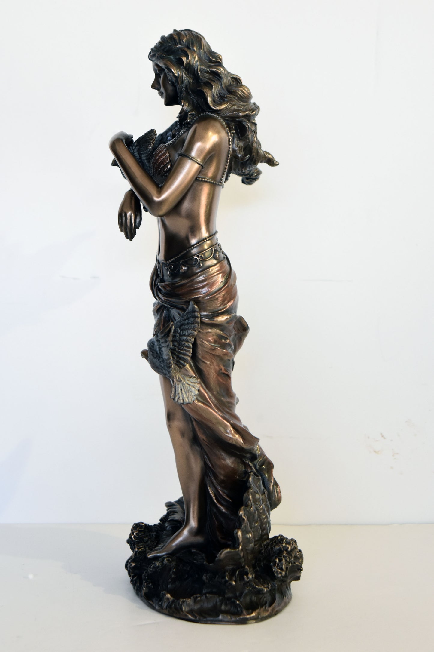 Aphrodite Venus – Greek Roman Goddess of Love, Beauty, Pleasure, Fertility, Desire and Procreation - Cold Cast Bronze Resin