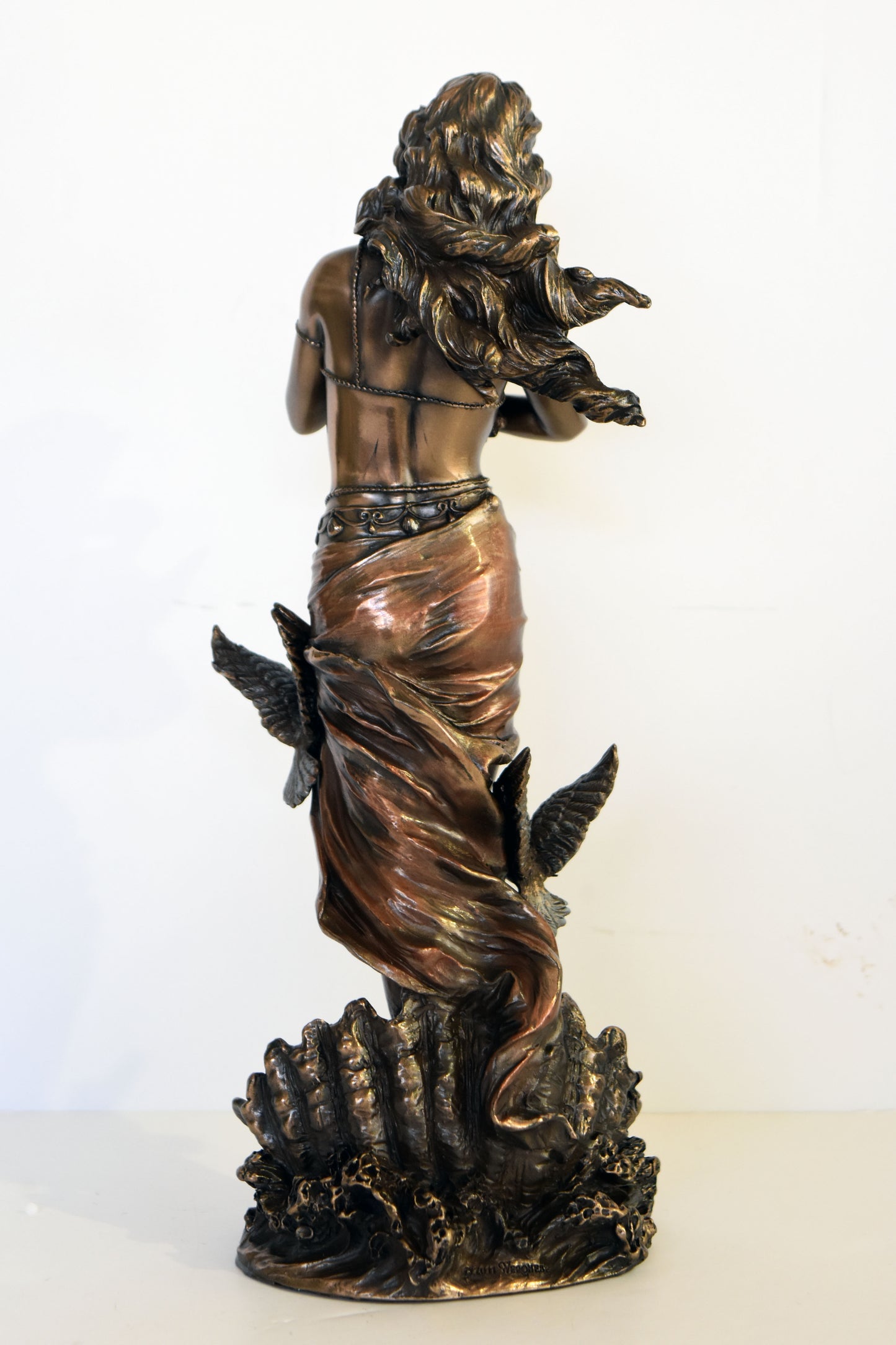 Aphrodite Venus – Greek Roman Goddess of Love, Beauty, Pleasure, Fertility, Desire and Procreation - Cold Cast Bronze Resin