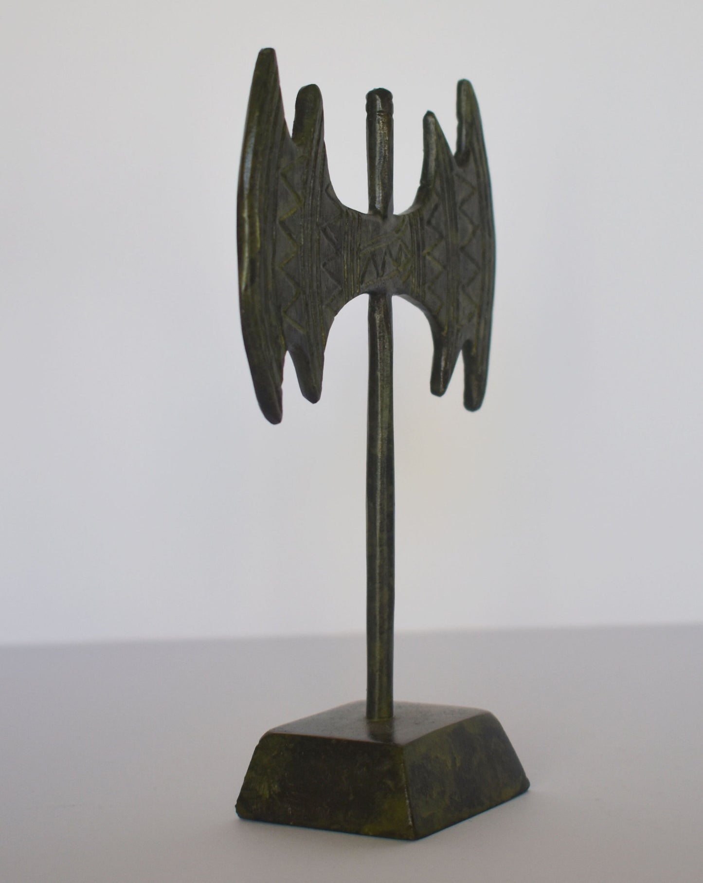 Labrys or double axe - Minoan Art, Knossos Palace - museum replica - pure bronze Sculpture