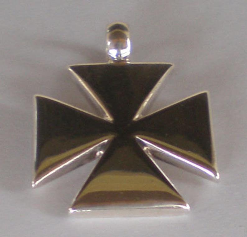 Knights templar Cross Patee - Medieval - Pendant - 925 Sterling Silver