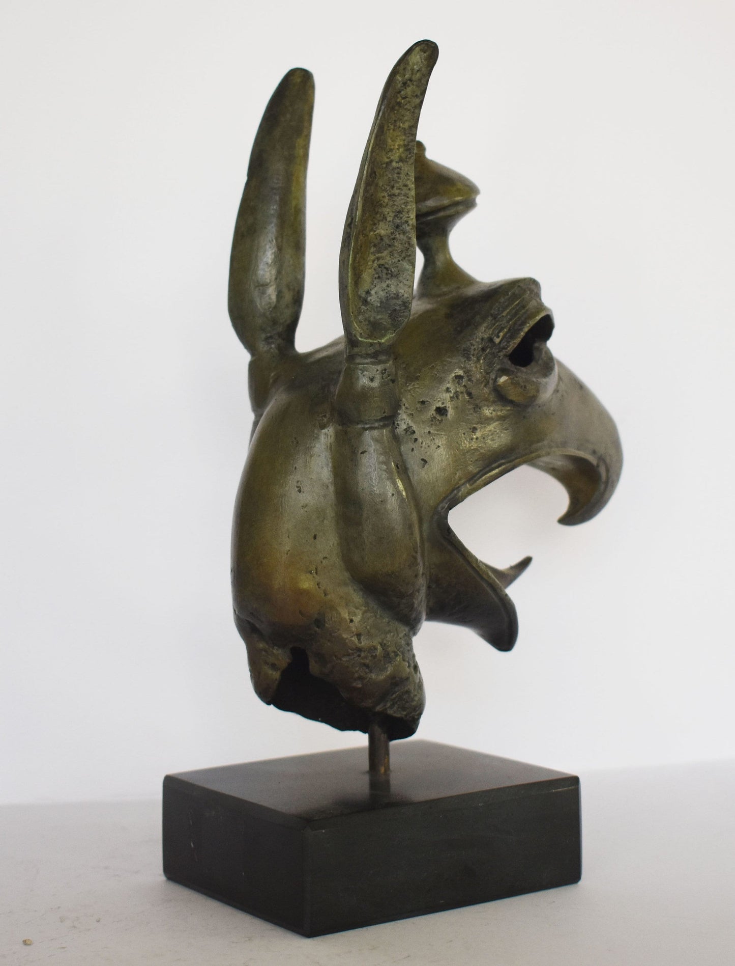 Griffin head bust - marble base - Ancient Greek legendary creature of ferocity and nobility - Museum Replica - pure Bronze Sculpture