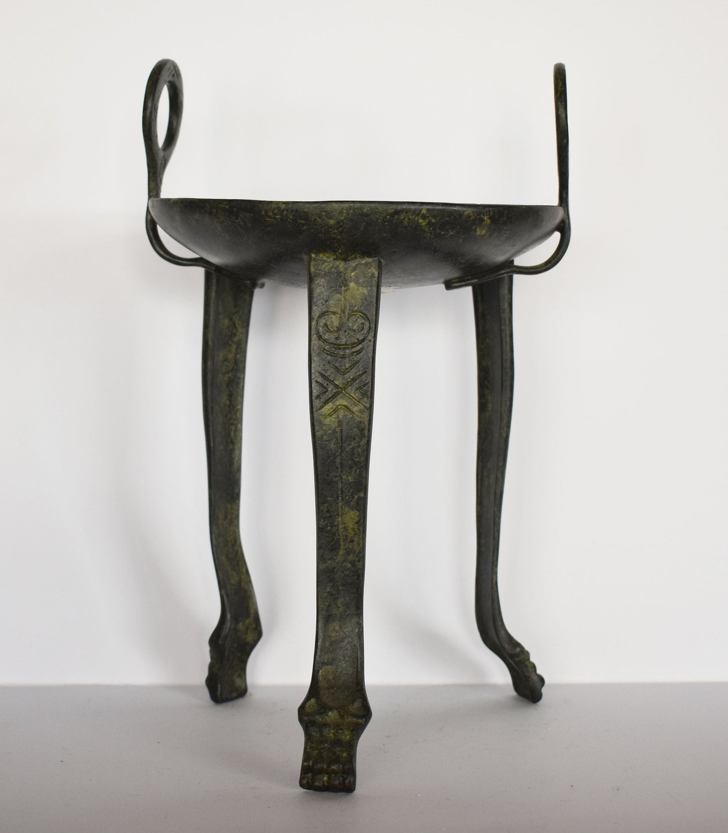 Tripod - The Riddle of the Sphinx - Delphi Winner Prize - pure bronze artifact