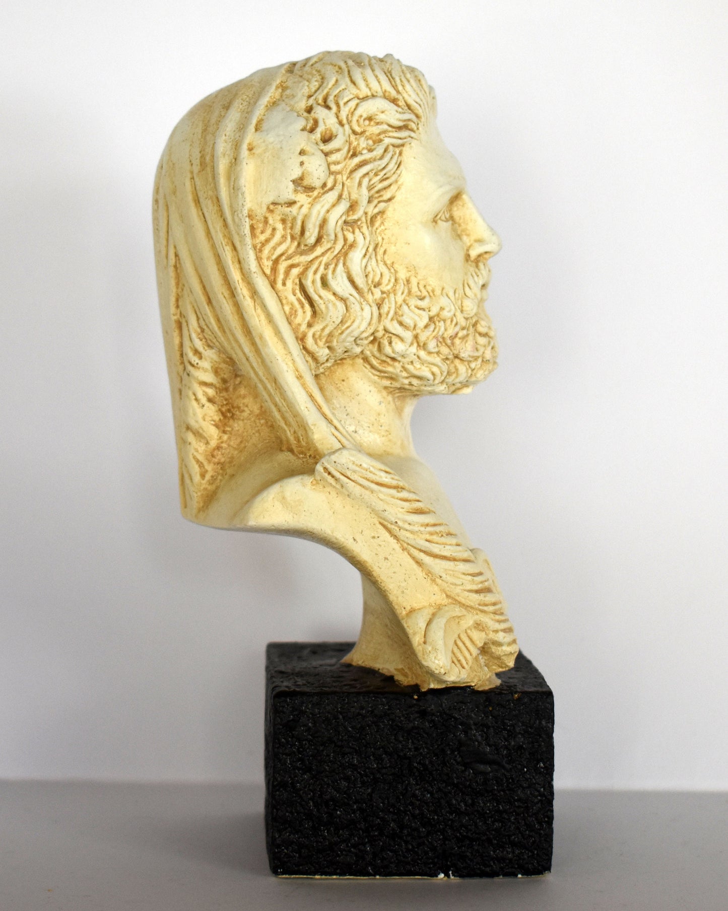 Zeus Jupiter sculpture - Greek Roman God of Sky and Thunder  - museum reproduction - head bust