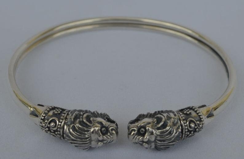 Lions Head - Ancient Greek Symbol of Strength, Bravery, Dignity, Majesty and Royalty- Bracelet - 925 Sterling Silver