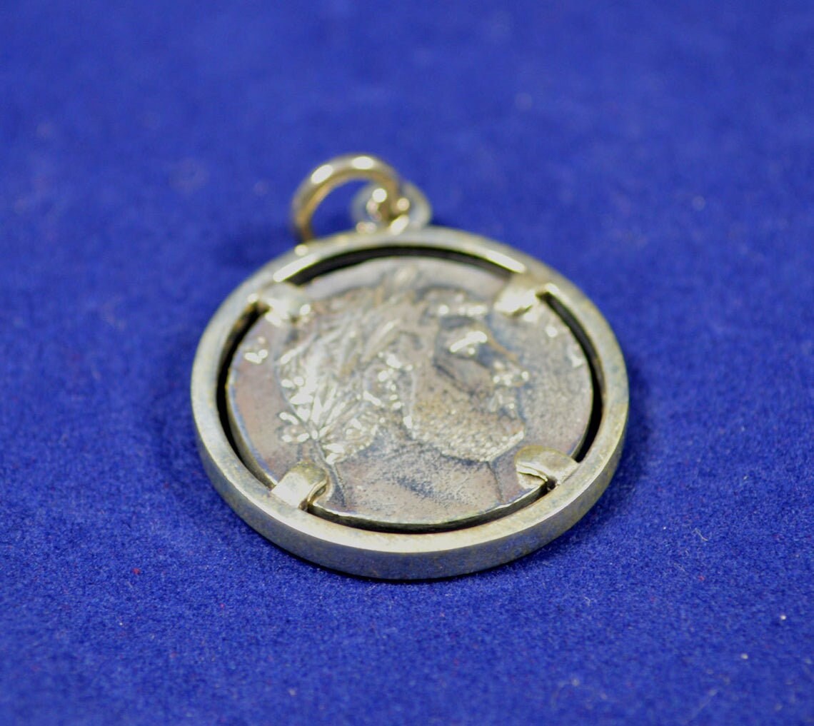 Antinous and Hadrian - An Ancient Love Story over the Centuries - Twosided wreathed Medallion - Pendant - 925 Sterling Silver