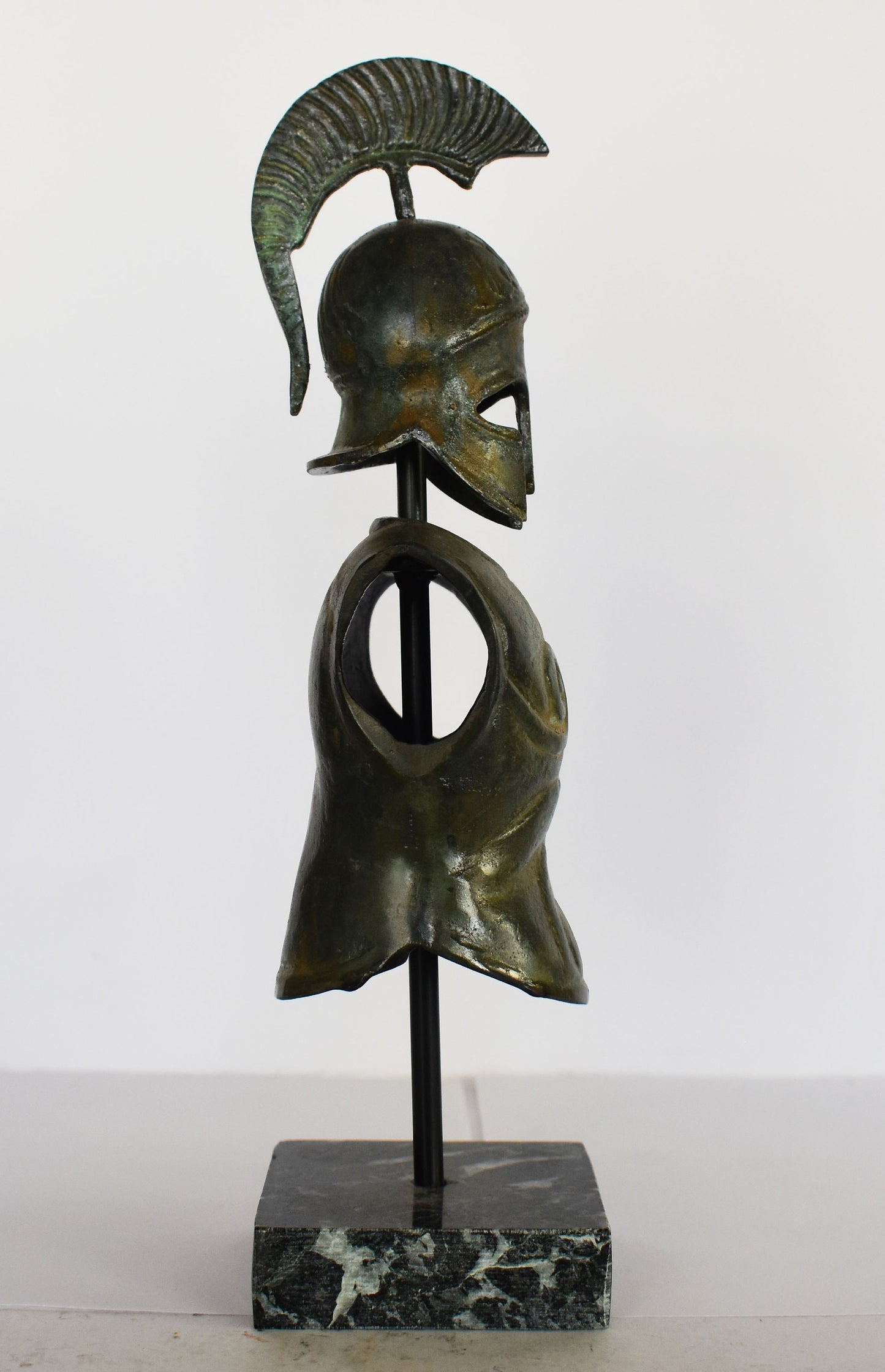 Spartan hoplite's armor, panoply - Warrior - battle of Thermopylae - King Leonidas and 300 - marble base - pure Bronze Sculpture