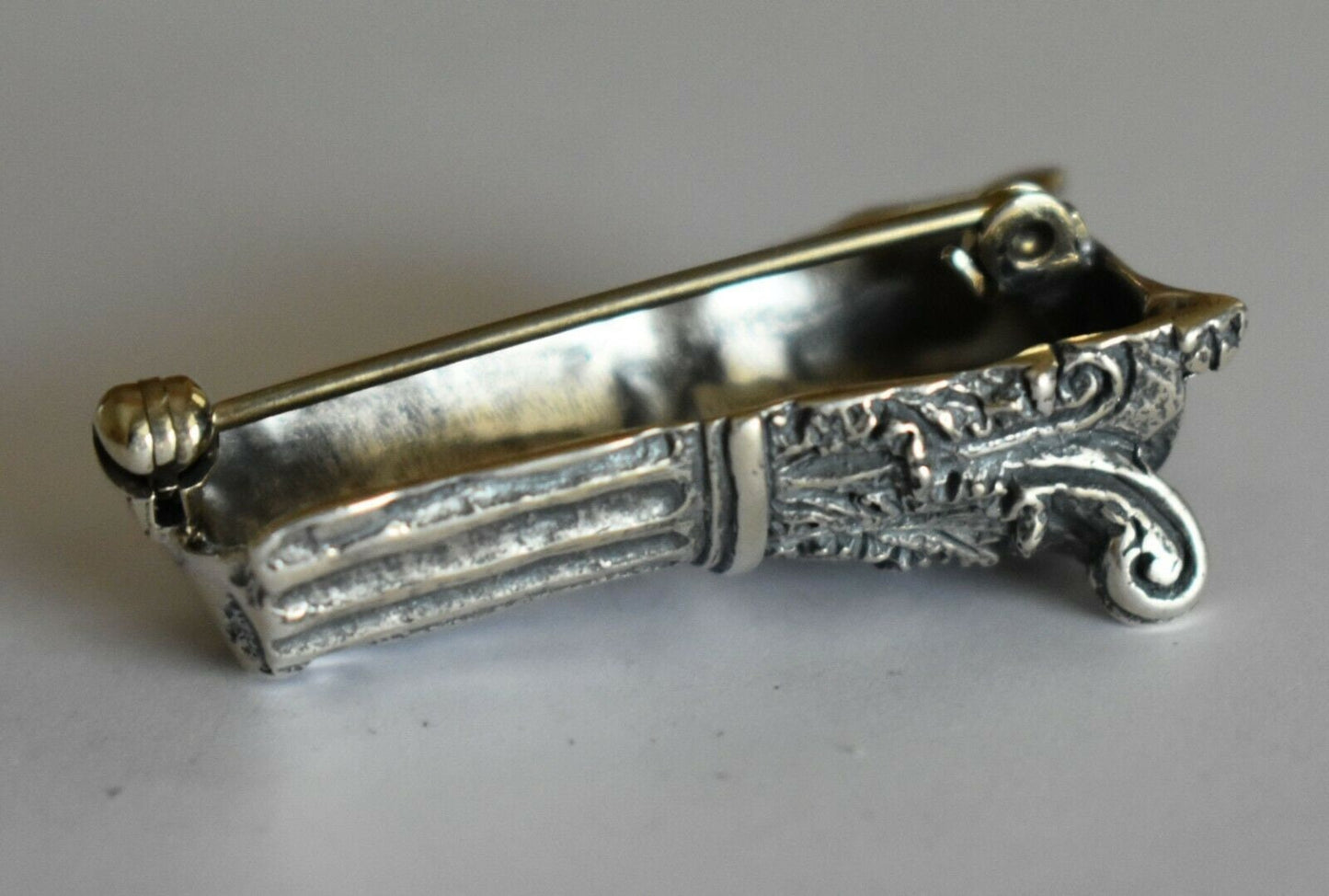 Corinthian Order - Column - Top Part - Acanthus Leaves and Scrolls - Ancient Greek architecture - Brooch Pin - 925 Sterling Silver