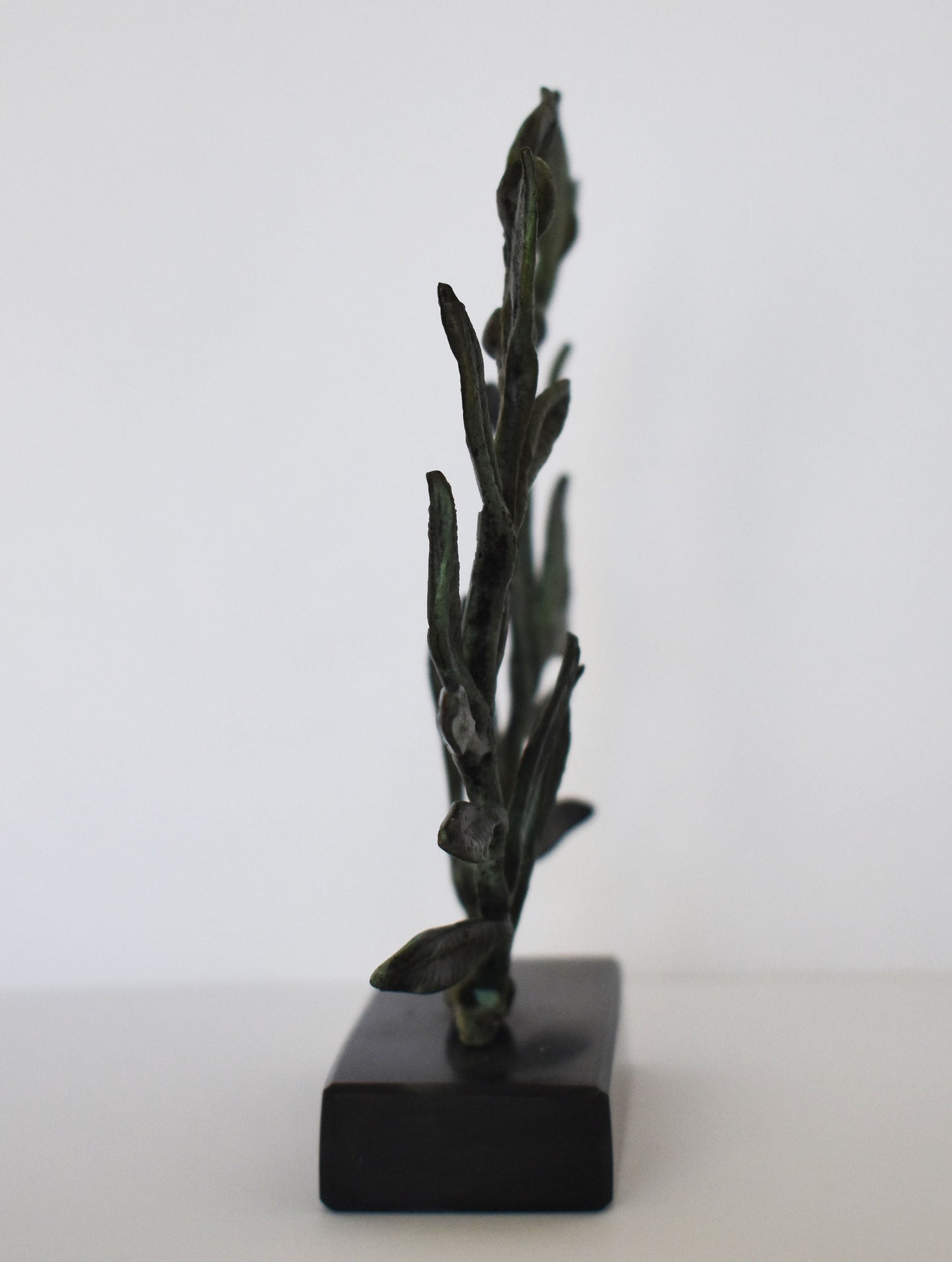 Kotinos - Olive Wreath - Elaia Kallistephanos - Prize for the Winner at the Ancient Olympic Games - Marble Base - pure bronze statue