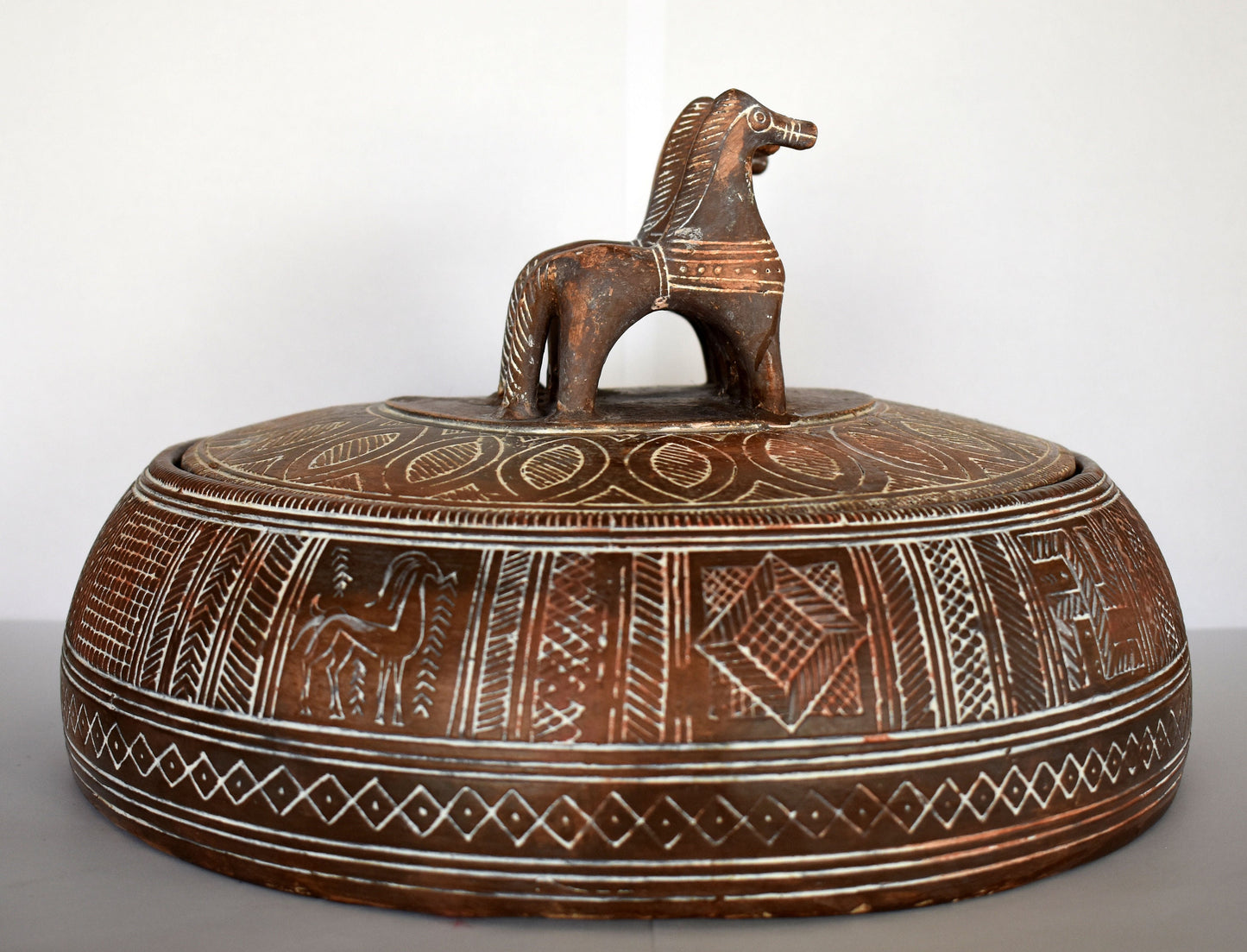 Pyxis Geometric Vase -  Cylindrical Box - Four Horses - Athens, Attica - Geometric, 800 BC -  Museum Reproduction - Ceramic Artifact