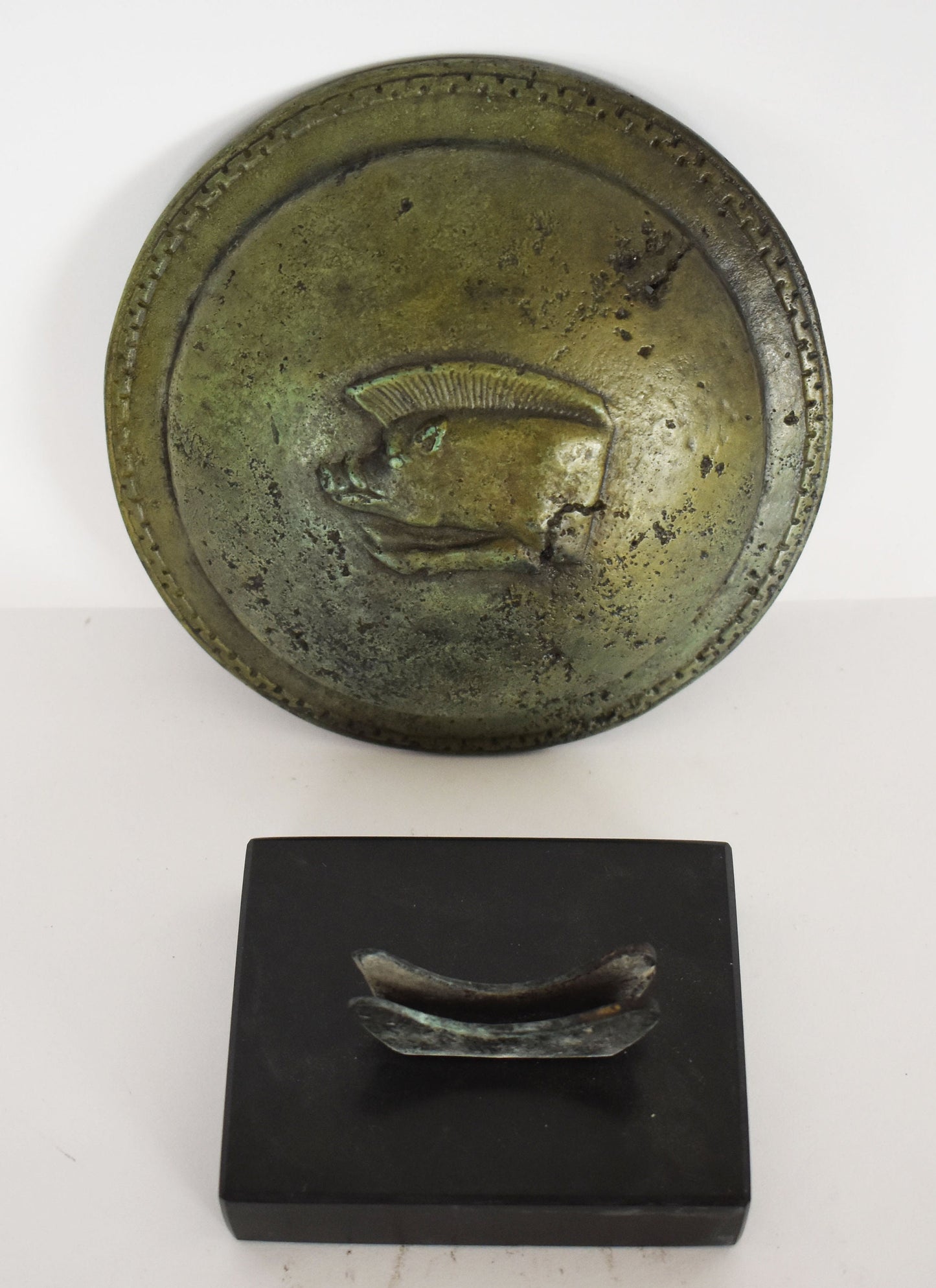 Ancient Greek Spartan shield - Wild Boar Symbol - Power, Strength - Replica - Marble Base - pure Bronze Sculpture