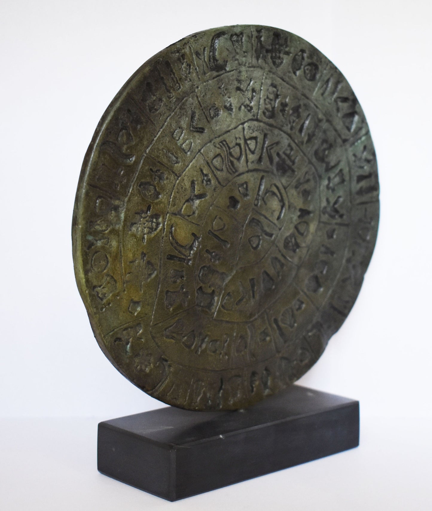 Phaistos Disc - Minoan Bronze Age - 2000 BC - A Lost Message from Ancient Greece - Museum Reproduction - pure bronze statue