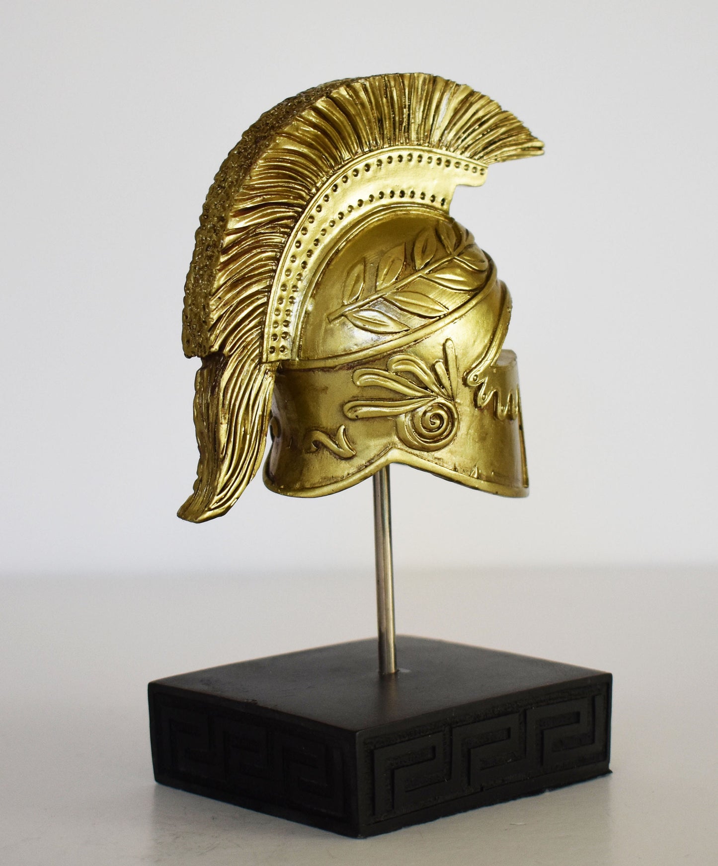 Ancient Greek Spartan Corinthian Helmet - Physical Battle Protection - Classic Period - Museum Reproduction - Polyresin Statue