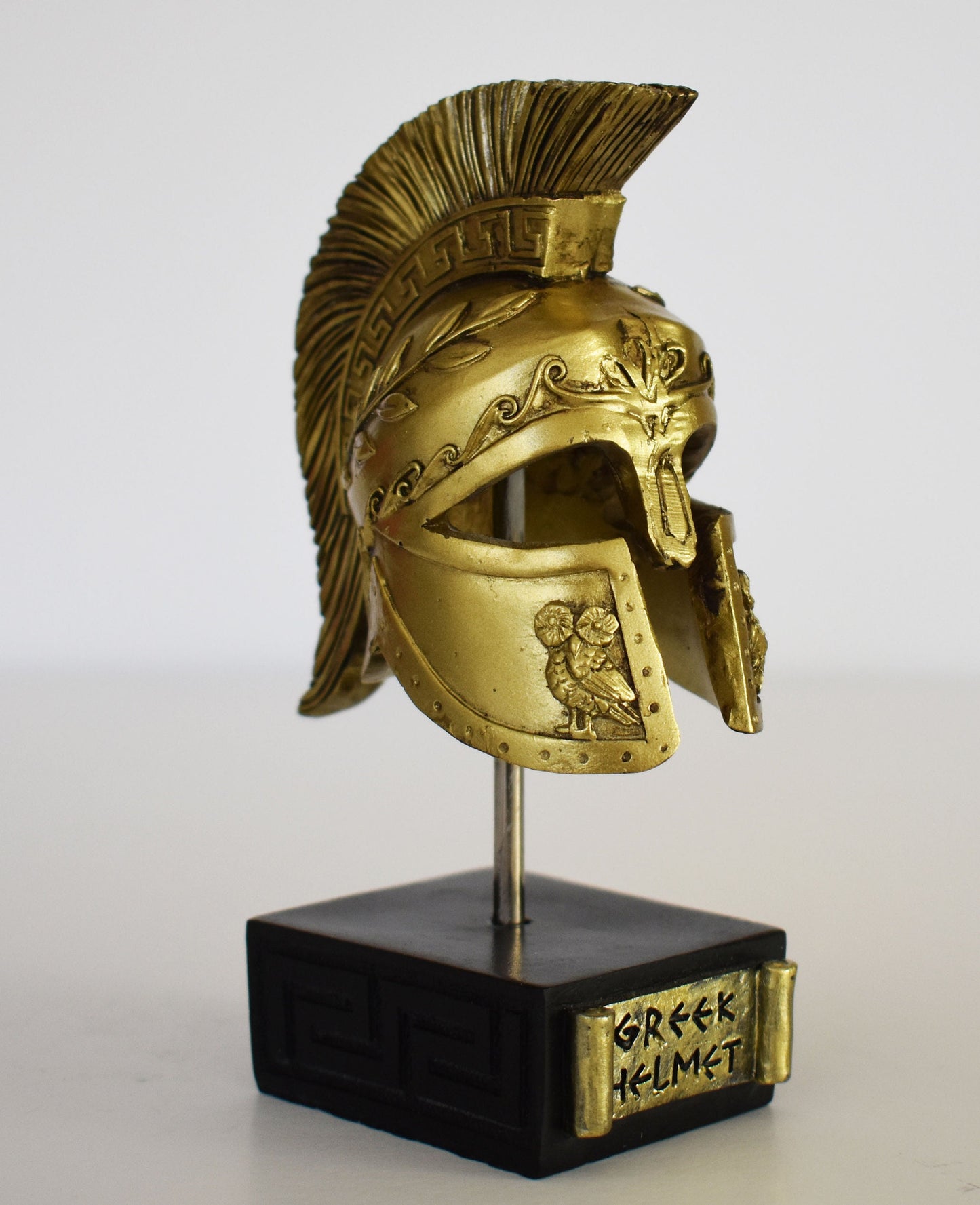 Ancient Greek Spartan Corinthian Helmet - Warrior - Physical Battle Protection - Museum Reproduction - Polyresin Statue