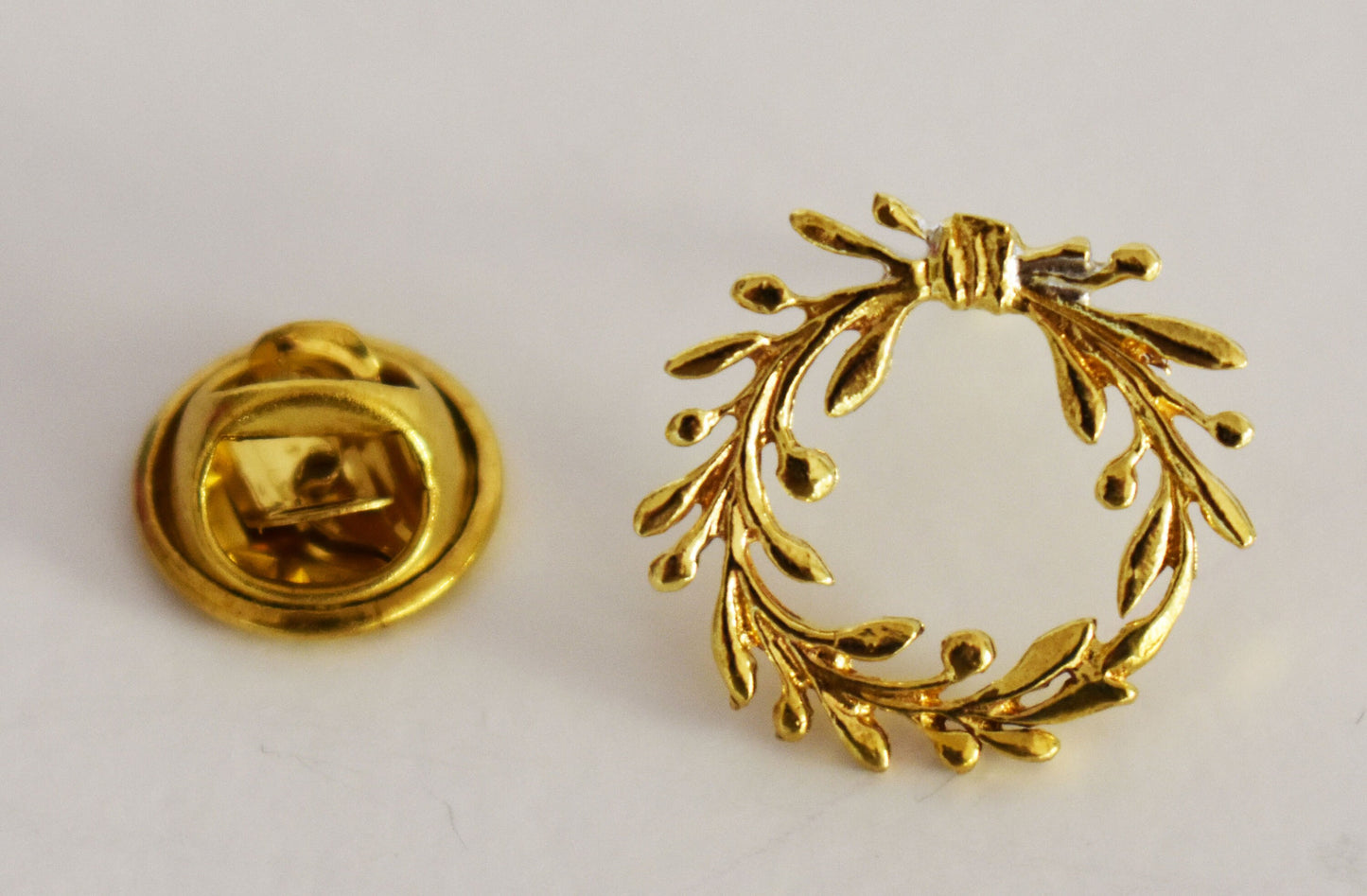 Kotinos - Olive Wreath - Prize for the Winner at the Ancient Olympic Games - Small - Pin - Pure Bronze Statue