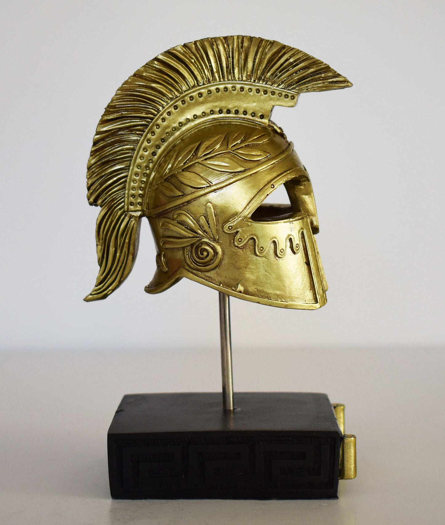 Ancient Greek Spartan Corinthian Helmet -  Physical Battle Protection - Classic Period - Museum Reproduction - Polyresin Statue