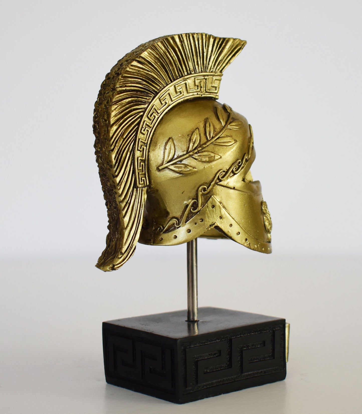 Ancient Greek Spartan Corinthian Helmet - Warrior - Physical Battle Protection - Museum Reproduction - Polyresin Statue