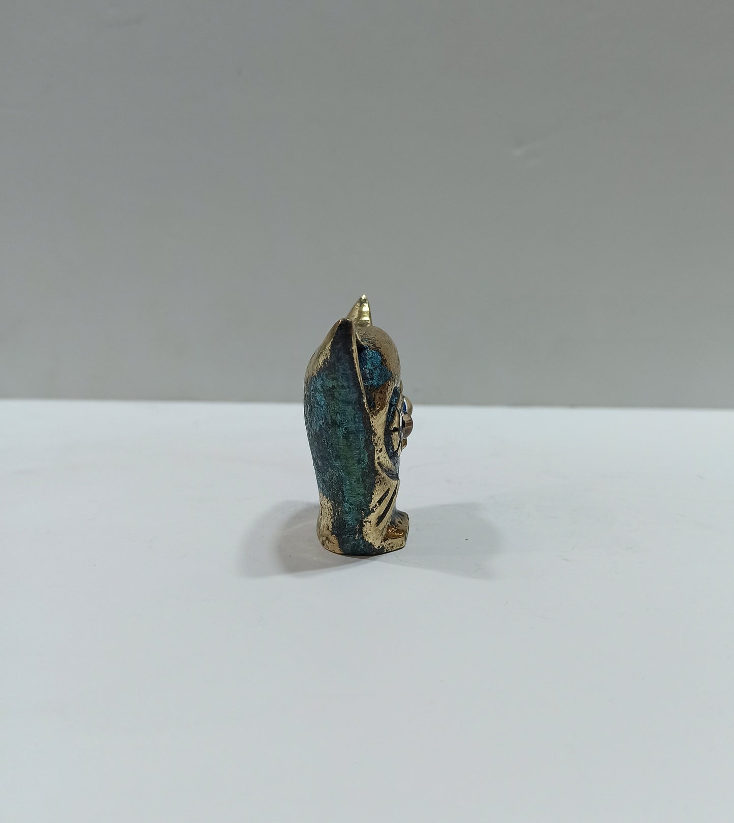 Owl of Wisdom and Intelligence - important religious Symbol of Goddess Athena Minerva - Ancient Greece - pure bronze statue
