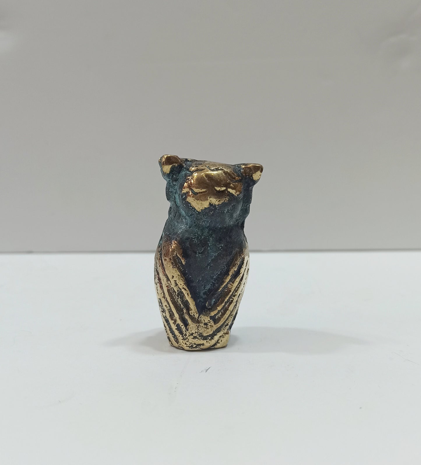 Owl of Wisdom and Intelligence - Symbol of Goddess Athena Minerva - emblem of the city of Athens - Ancient Greece - pure bronze statue