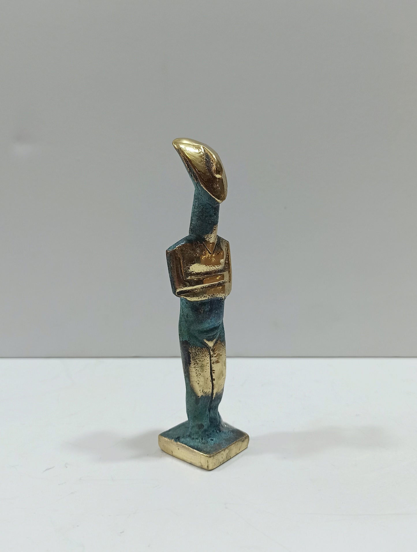 Cycladic Female Bust - Figure from Keros island - intellect, power, and personality - pure bronze statue