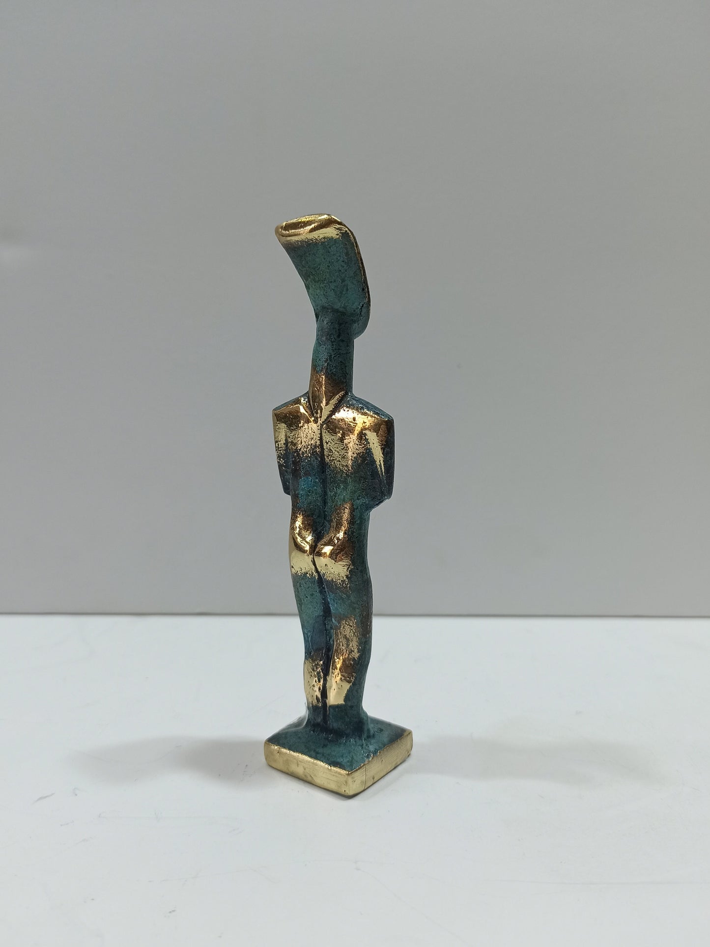 Cycladic Female Bust - Figure from Keros island - intellect, power, and personality - pure bronze statue
