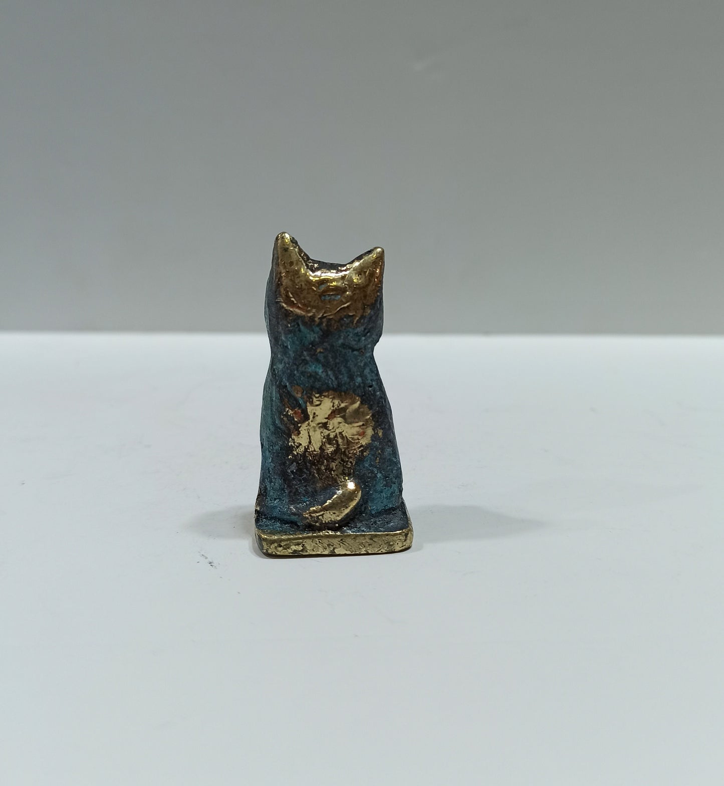 Aegean Cat - Cycladic islands - Naturally Domesticated Breed - Greek Symbol of independence, Liberty, Hope - pure bronze statue