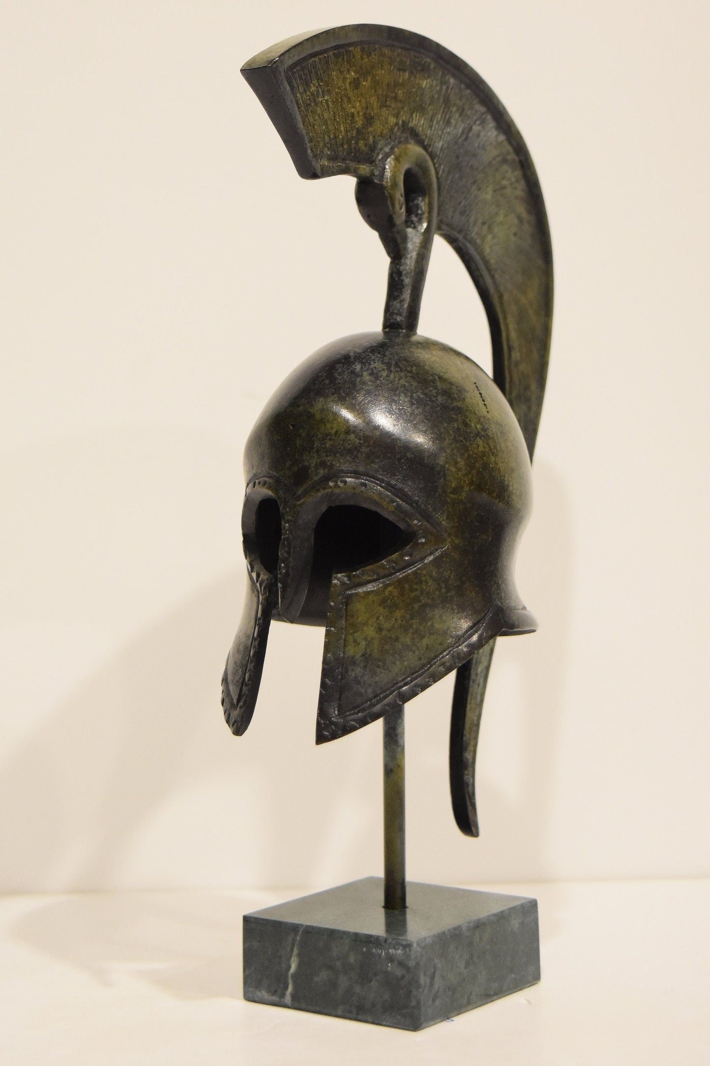 Ancient Greek Spartan Corinthian Helmet - Battle, Fight, War - Classic Period - Marble Base - Museum Reproduction - Pure Bronze Statue