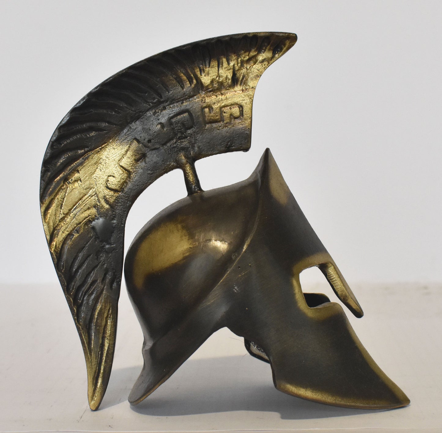 Leonida's Helmet - Spartan king - Battle of Thermopylae - 300 Spartans - come and get them - pure bronze  statue