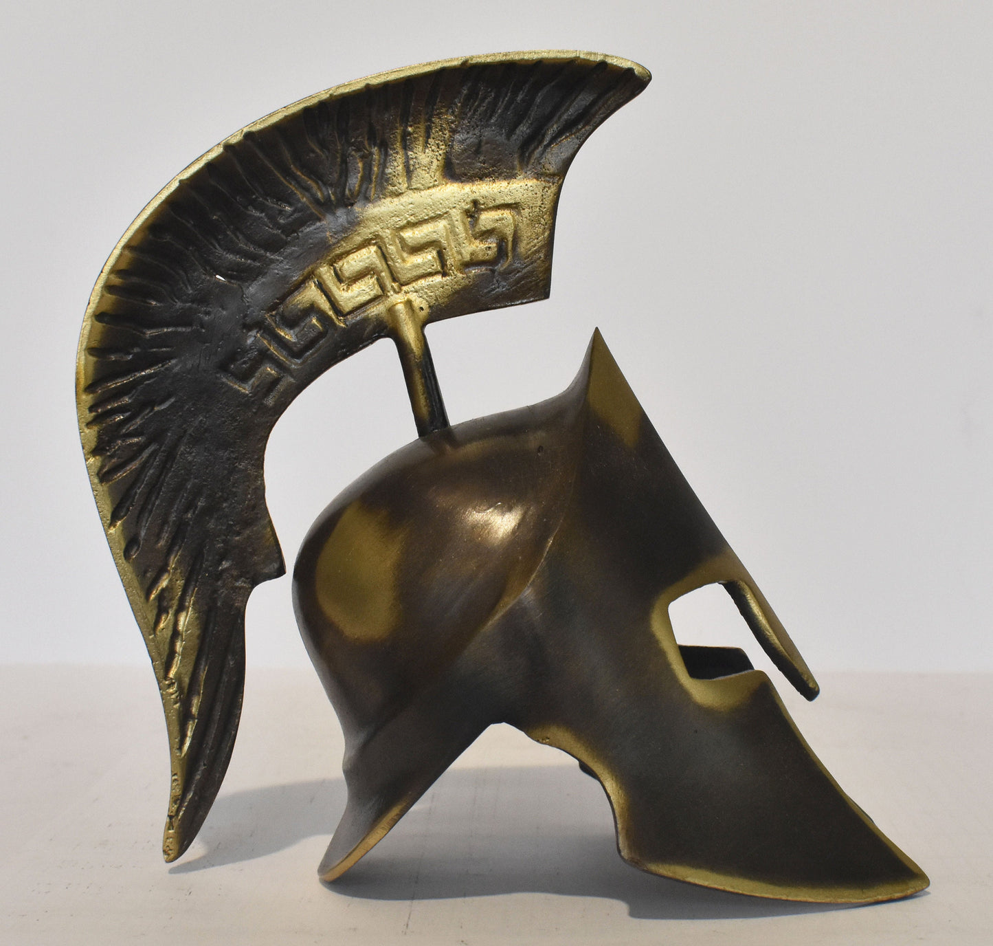 Leonida's Helmet - King of the city-state of Sparta - Battle of Thermopylae - 300 Spartans - pure bronze  statue