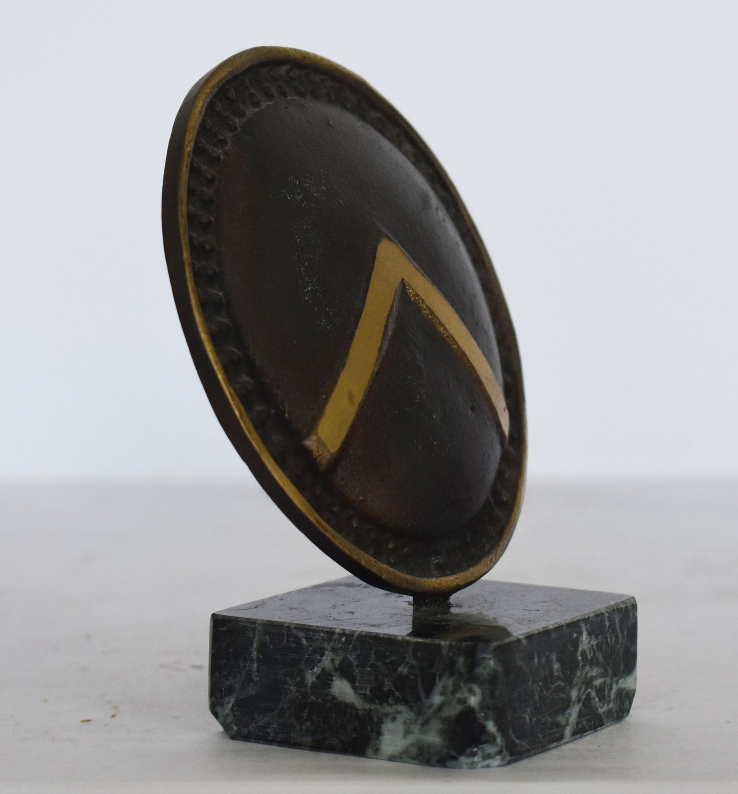 Ancient Greek Spartan Shield - Λ symbol - King Leonidas and 300 - Battle - marble base - Museum Replica - pure Bronze Sculpture