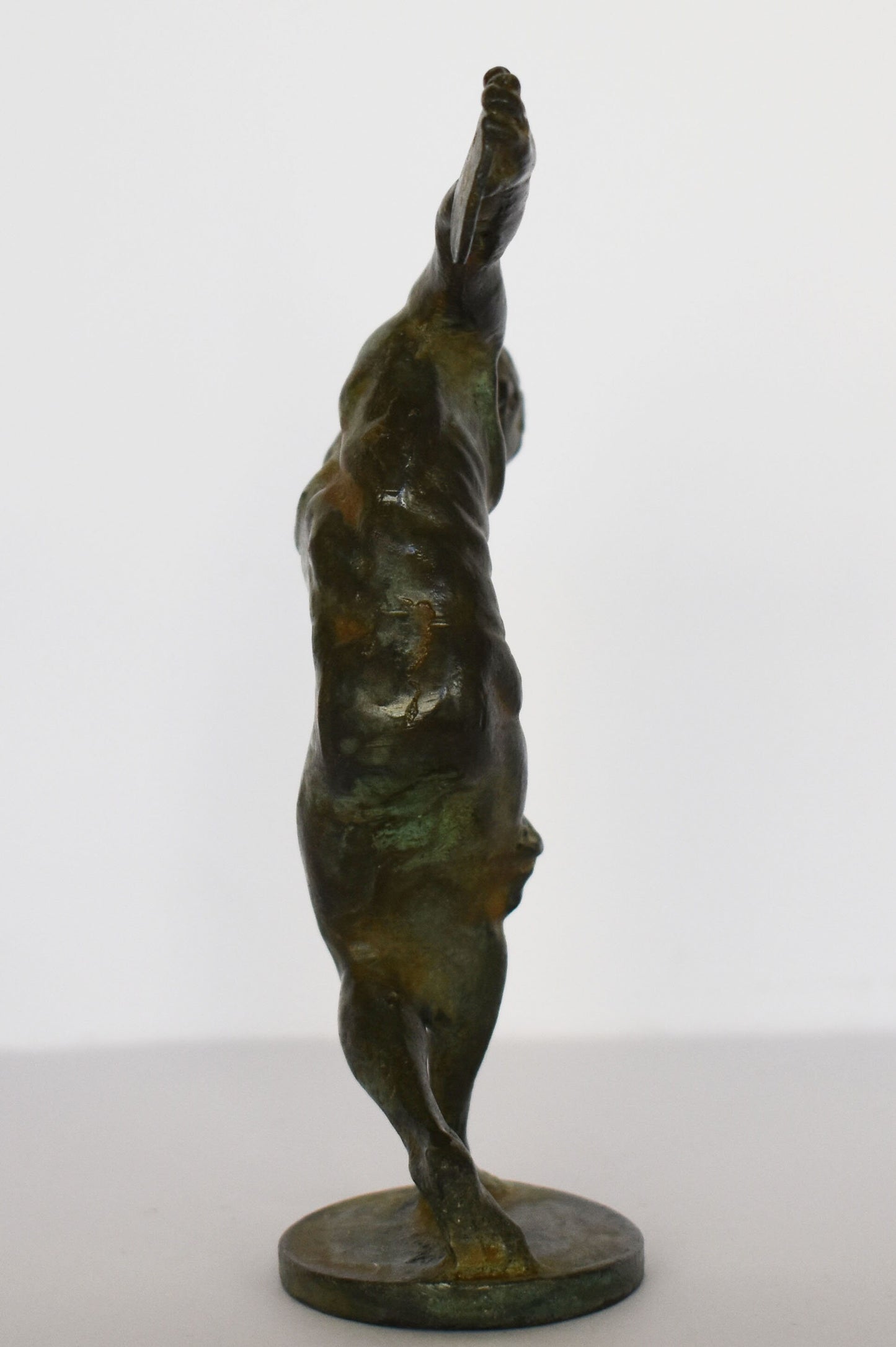 Discobolus of Myron - A symbol of status, coveted for its astonishing display of human agility and strength - pure Bronze Sculpture