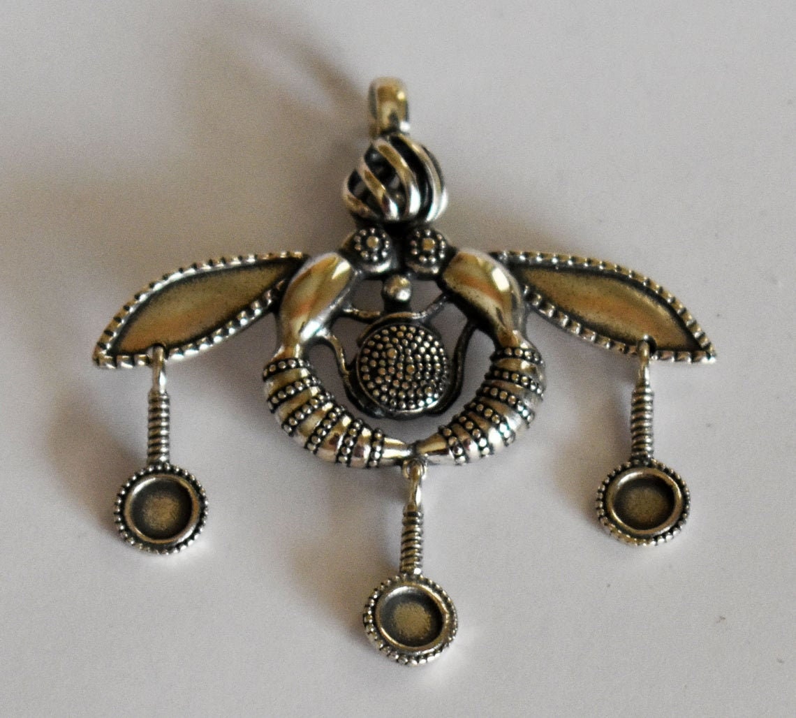 Bees - Malia Palace - 1800 - 1700 BC - Minoan Civilization - Crete, Ancient Greece -  Pendant - 925 Sterling Silver