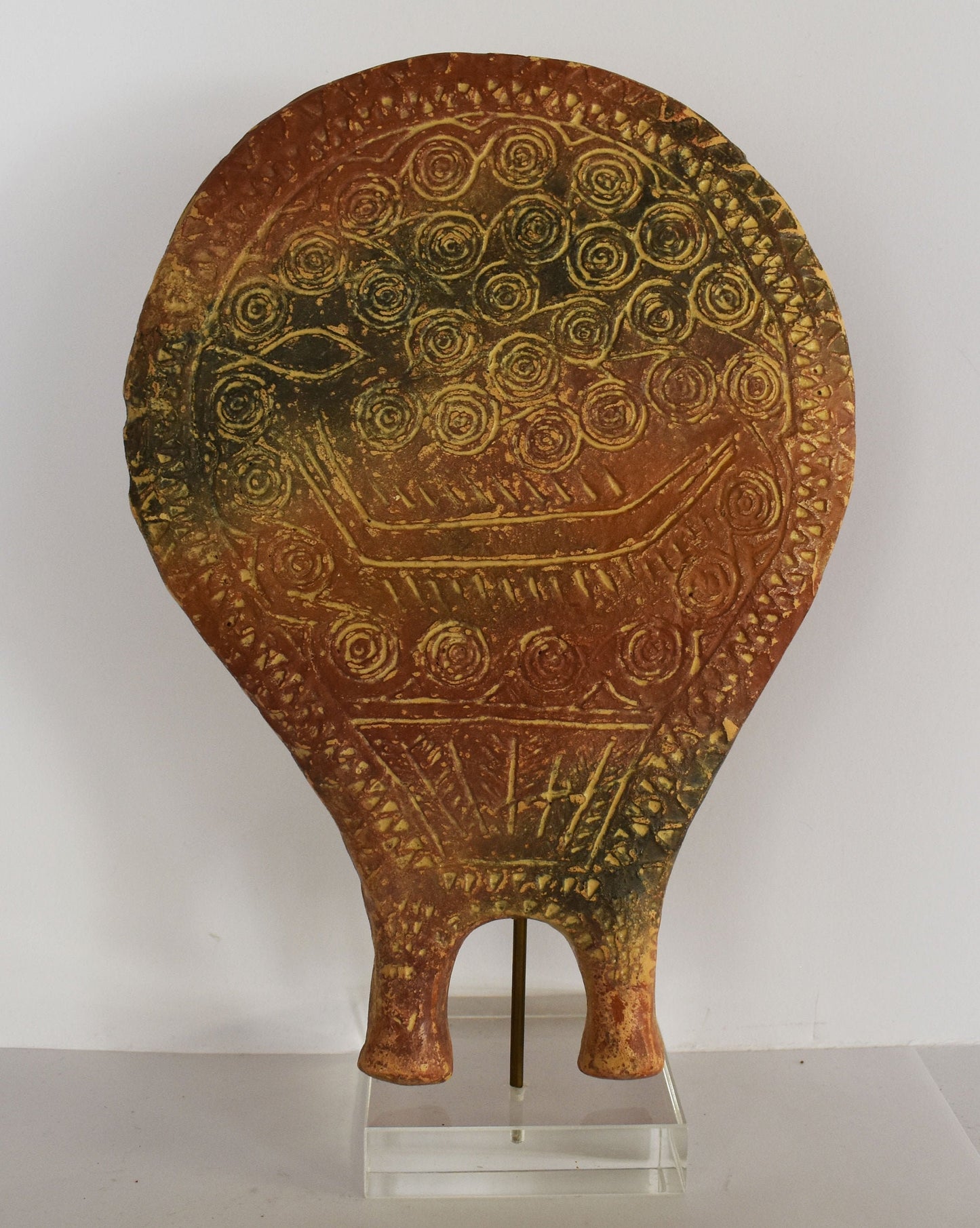 Frying Pan - Incised ship Decoration - Early Cycladic II, Syros - 2800-2300 BC - Athens Museum - Plexiglass Base - Ceramic Artifact