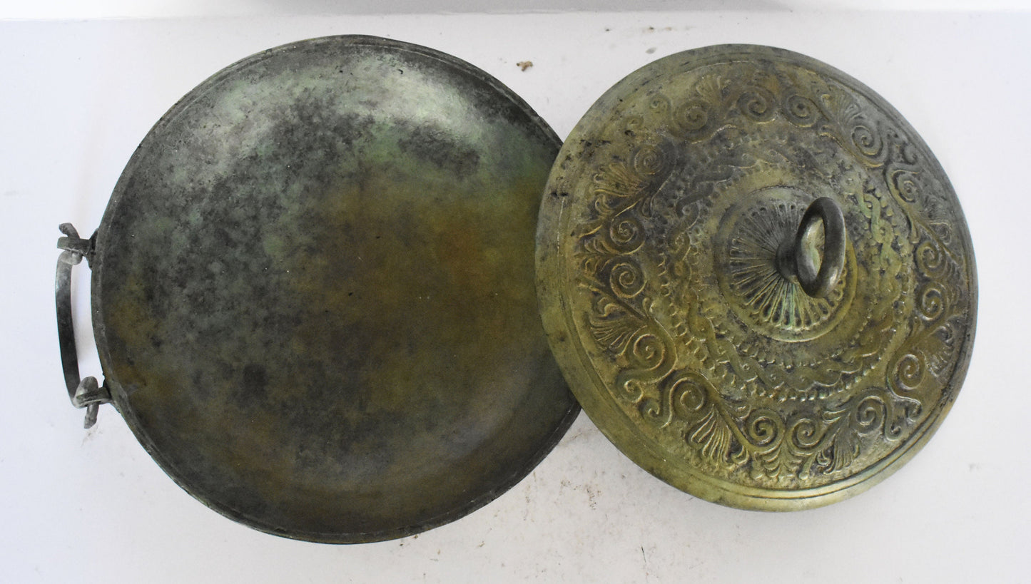 Lidded dish with eternity symbol and floral design  - Museum Replica  - pure Bronze Sculpture