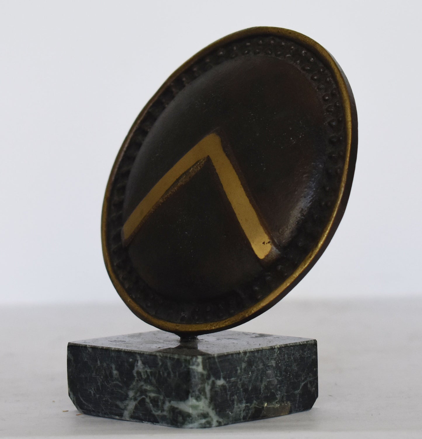 Ancient Greek Spartan Shield - Λ symbol - King Leonidas and 300 - Battle - marble base - Museum Replica - pure Bronze Sculpture