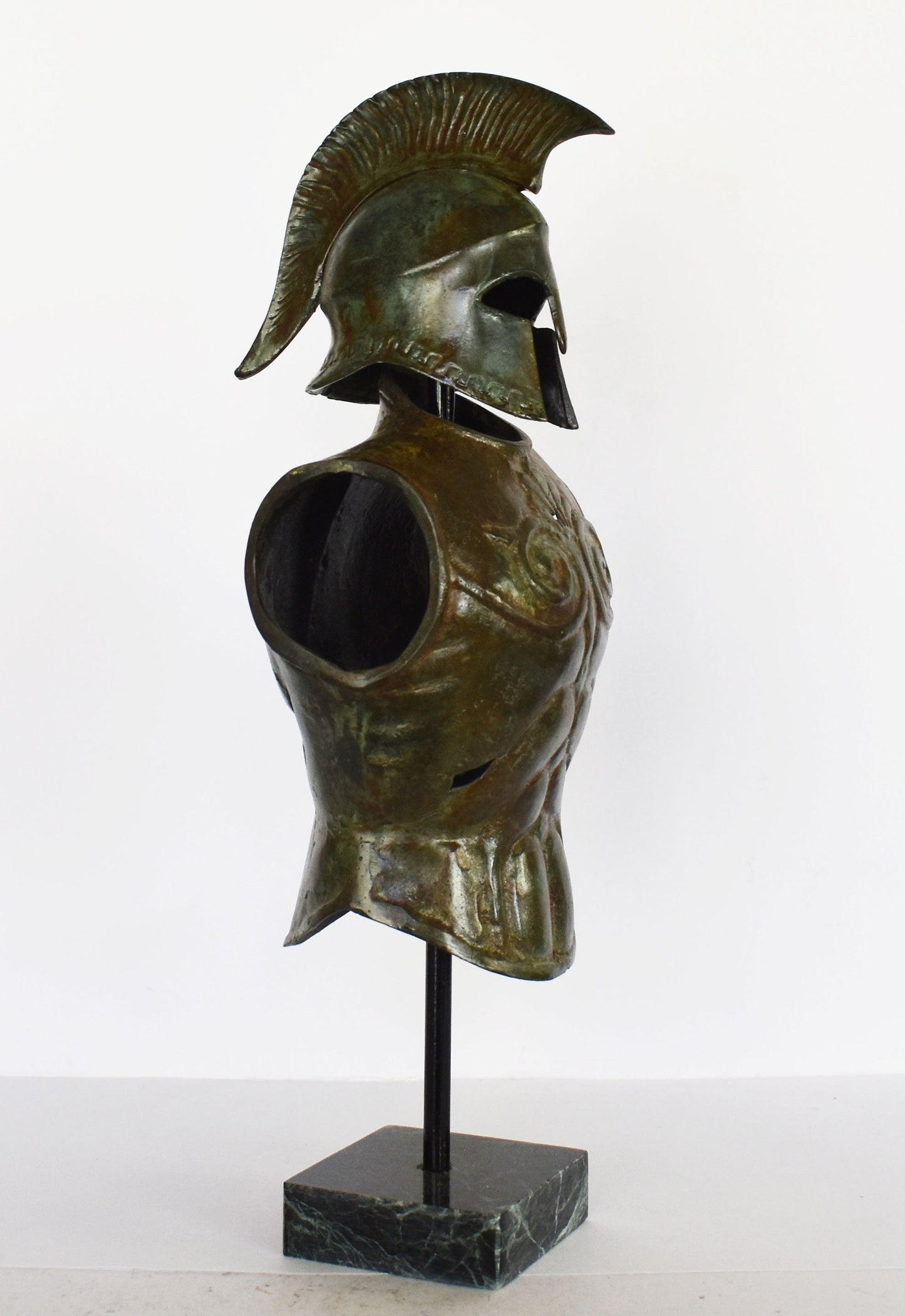 Spartan hoplite's armor, panoply - Army - battle of Thermopylae - King Leonidas and 300 - marble base - pure Bronze Sculpture