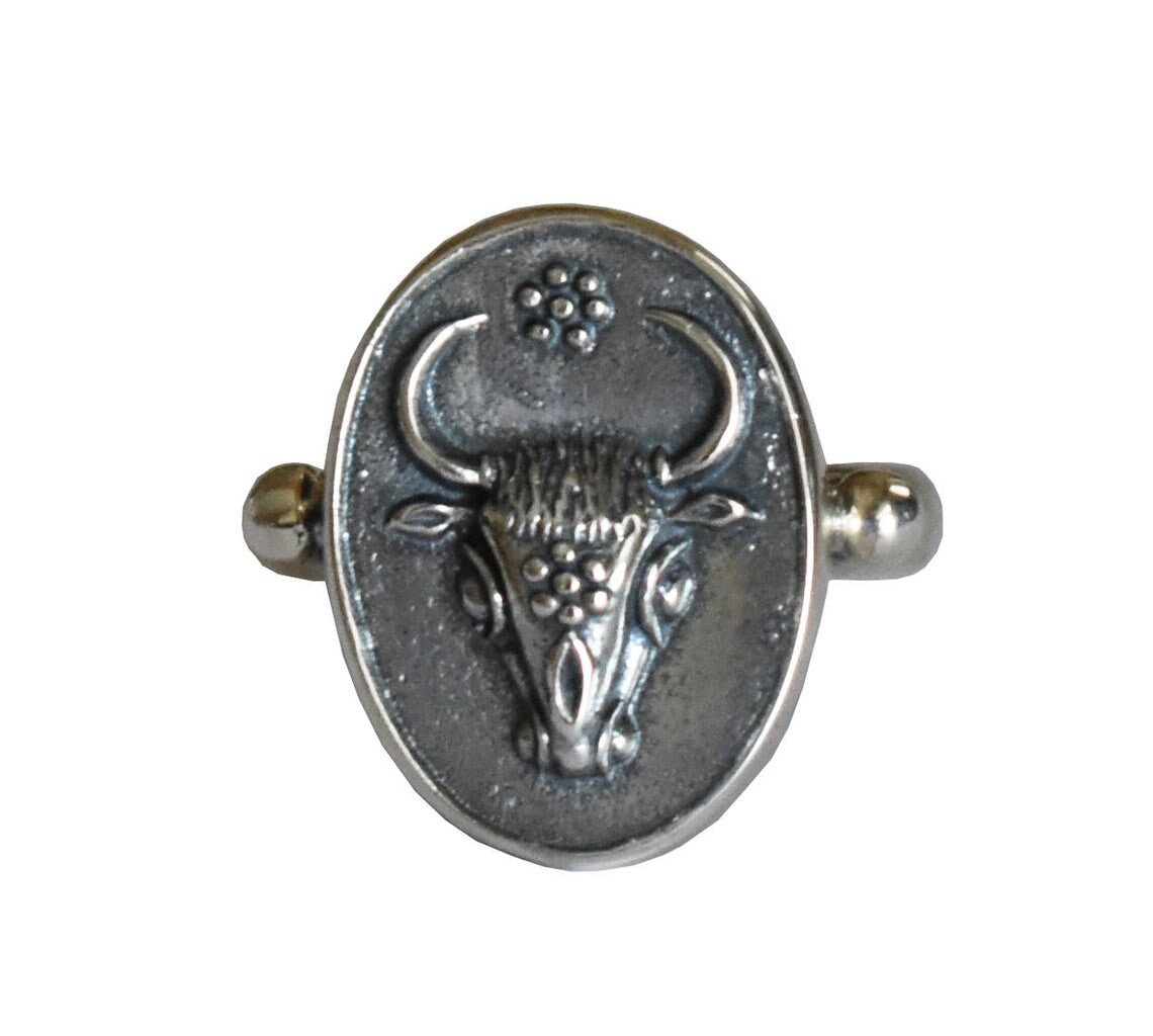 Minoan Bull Head - Symbol of Cosmic Energy, Forces of Life and Death, Pillars of the universe - Ring - Size Us 8 1/2 - 925 Sterling Silver