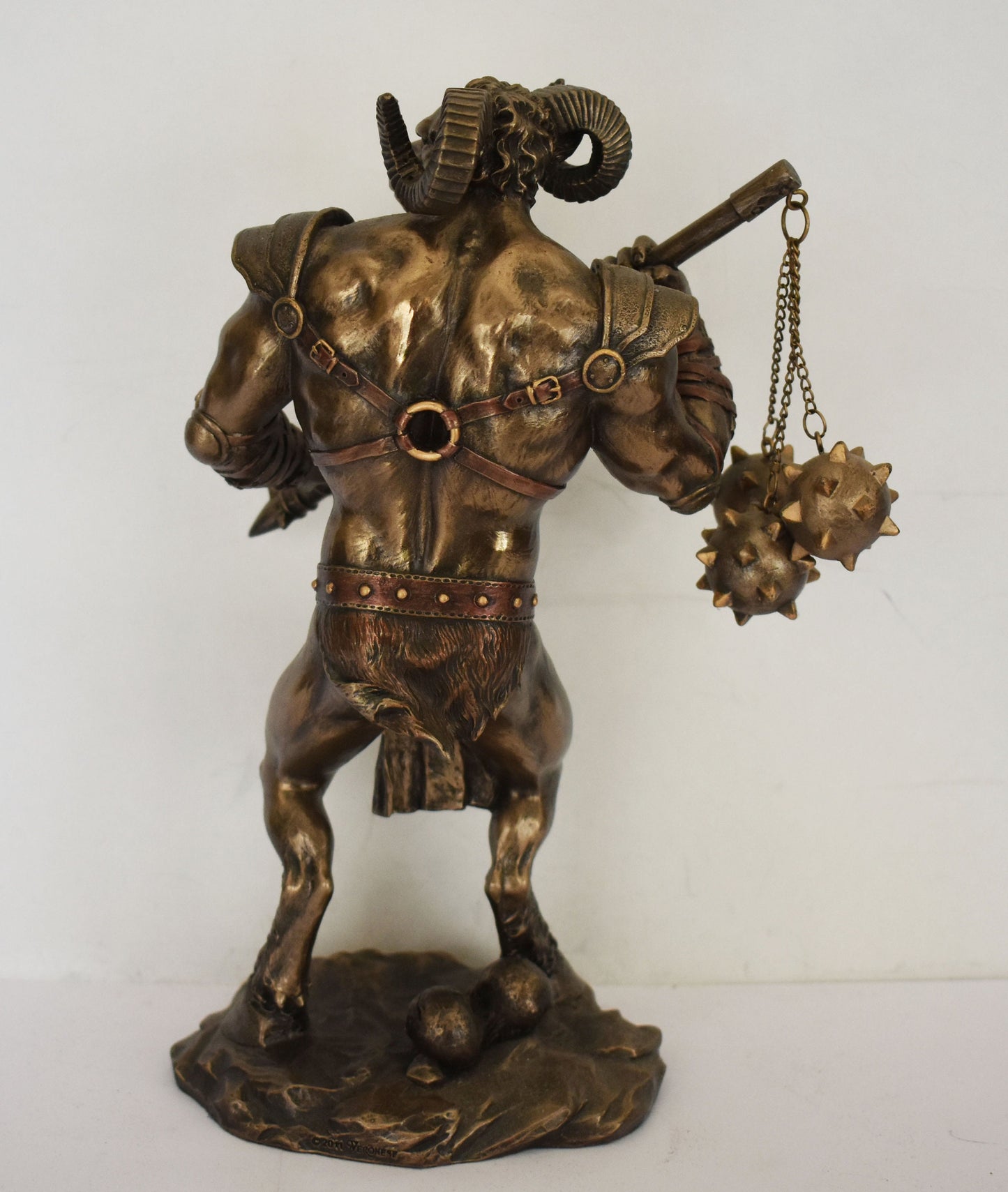 Minotaur Minotaurus - Mythical Creature, Half-Man, Half-Bull - Fierce and Very Strong - Labyrinth, King Minos - Cold Cast Bronze Resin