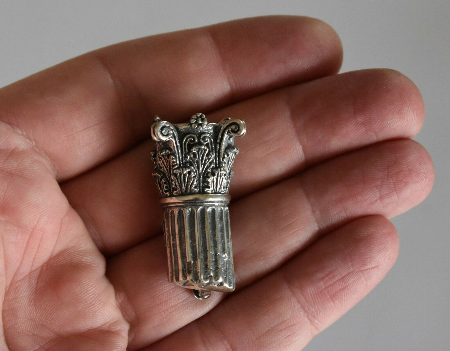 Corinthian Order - Column - Top Part - Acanthus  Leaves and Scrolls - Ancient Greek architecture - Brooch Pin - 925 Sterling Silver