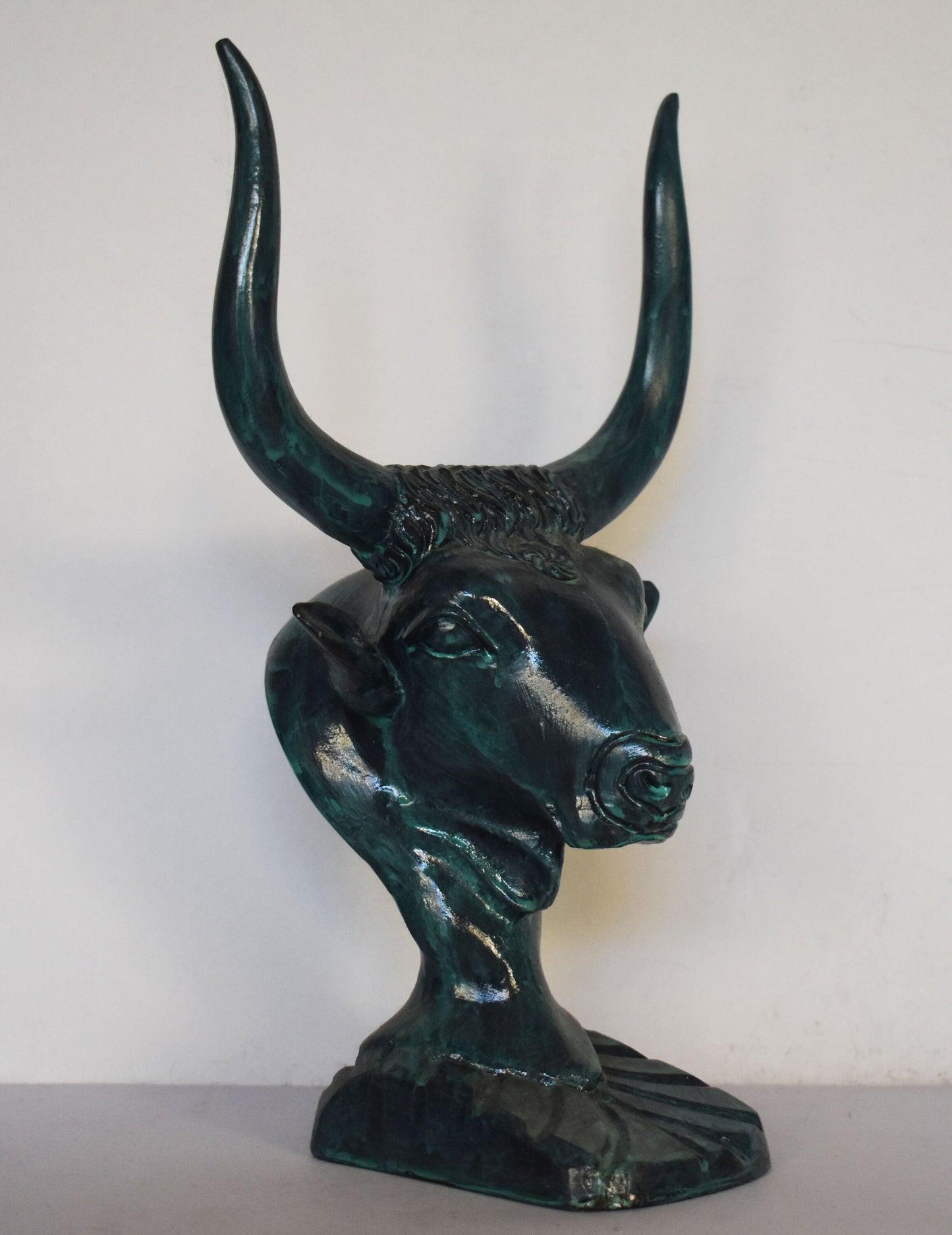 Minoan Bull Head - Knossos - Crete - Symbol of Cosmic Energy, Forces of Life and Death, Pillars of the universe - Bronze Colour Effect
