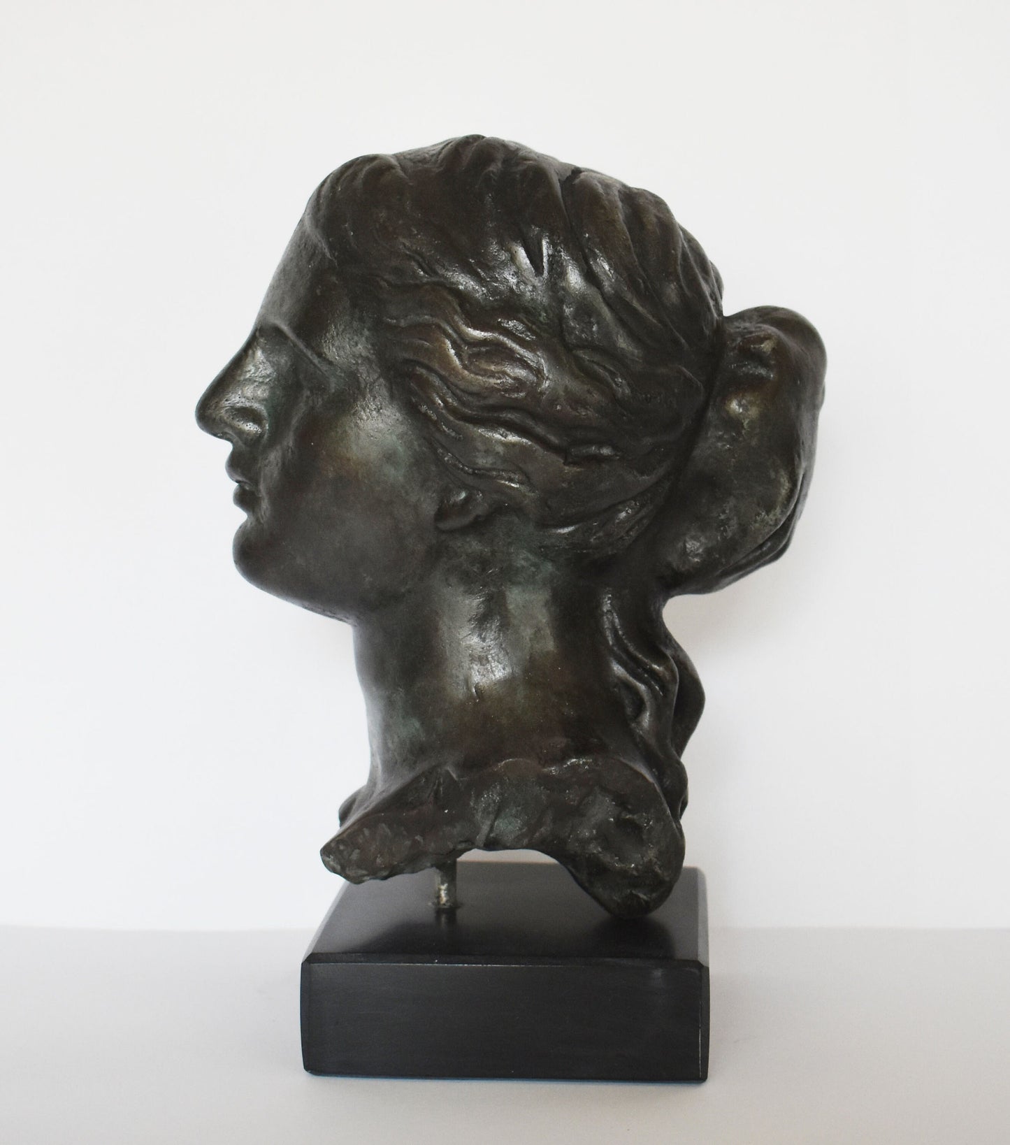Aphrodite Venus – Greek Roman Goddess of Love, Beauty, Pleasure, Fertility, Desire and Procreation - Head Bust - Bronze Colour Effect