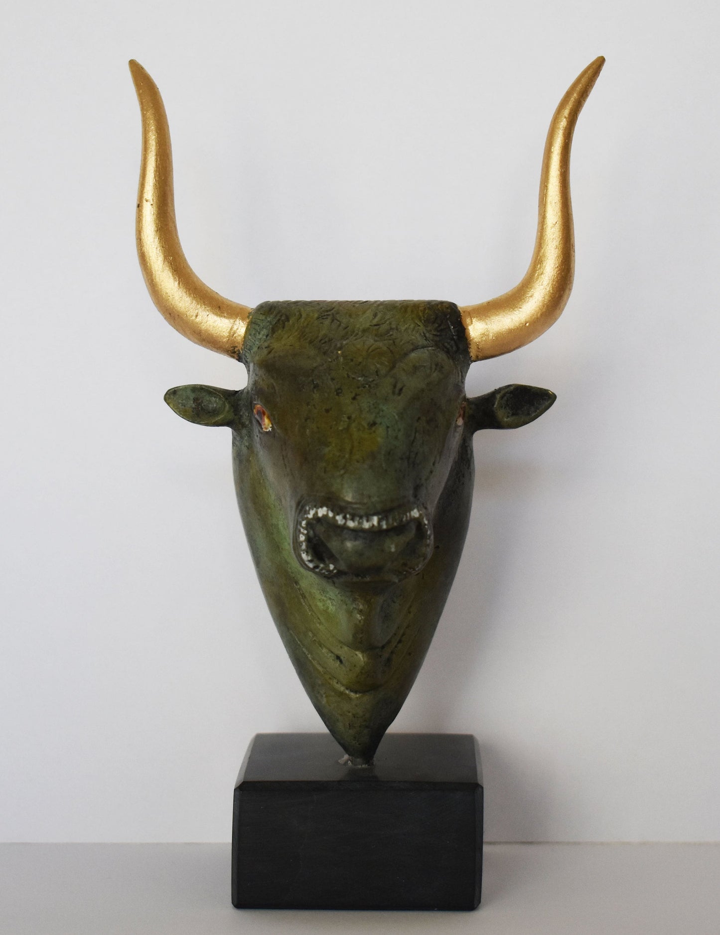 Bull Head - Minoan World - Knossos Palace - Crete - Symbol of Cosmic Energy, Forces of Life and Death, Pillars of the universe - bronze