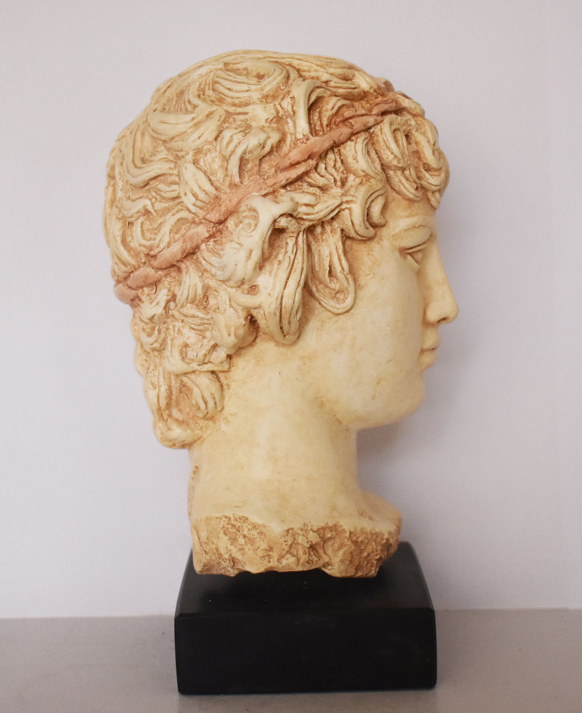 Antinoüs (111-130 AD). Favori de l'empereur Hadrien. Portrait du après Antinoüs (111-130 AD). Favori de l'empereur Hadrien. Portrait du après