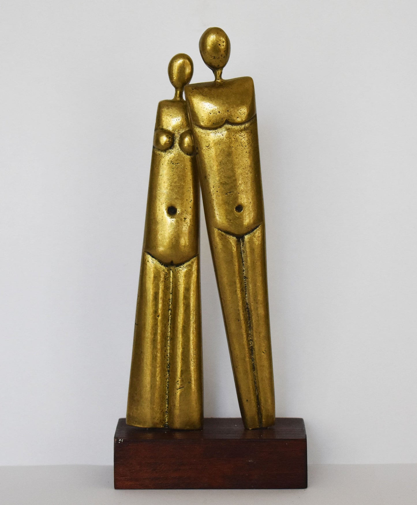 Couple in Love - Once in a Lifetime - True love stories never have endings - Modern - Wooden Base - pure bronze  statue