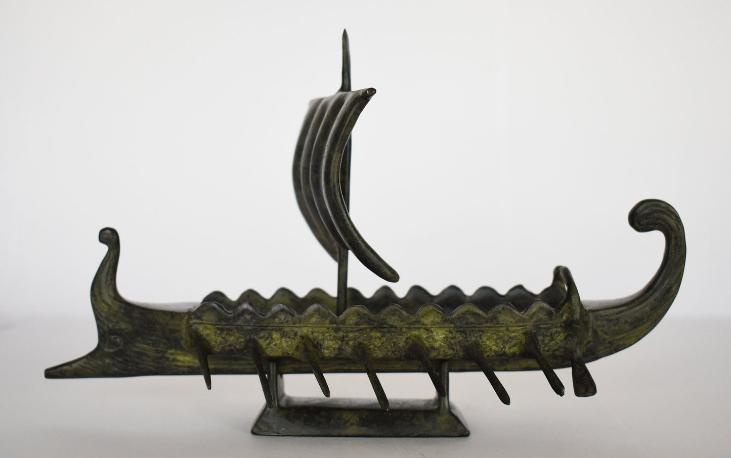 Ancient Greek Ship - Trireme - Bireme - Penteconter - Athenian Spartan Fleet against Persian Empire - pure Bronze Sculpture