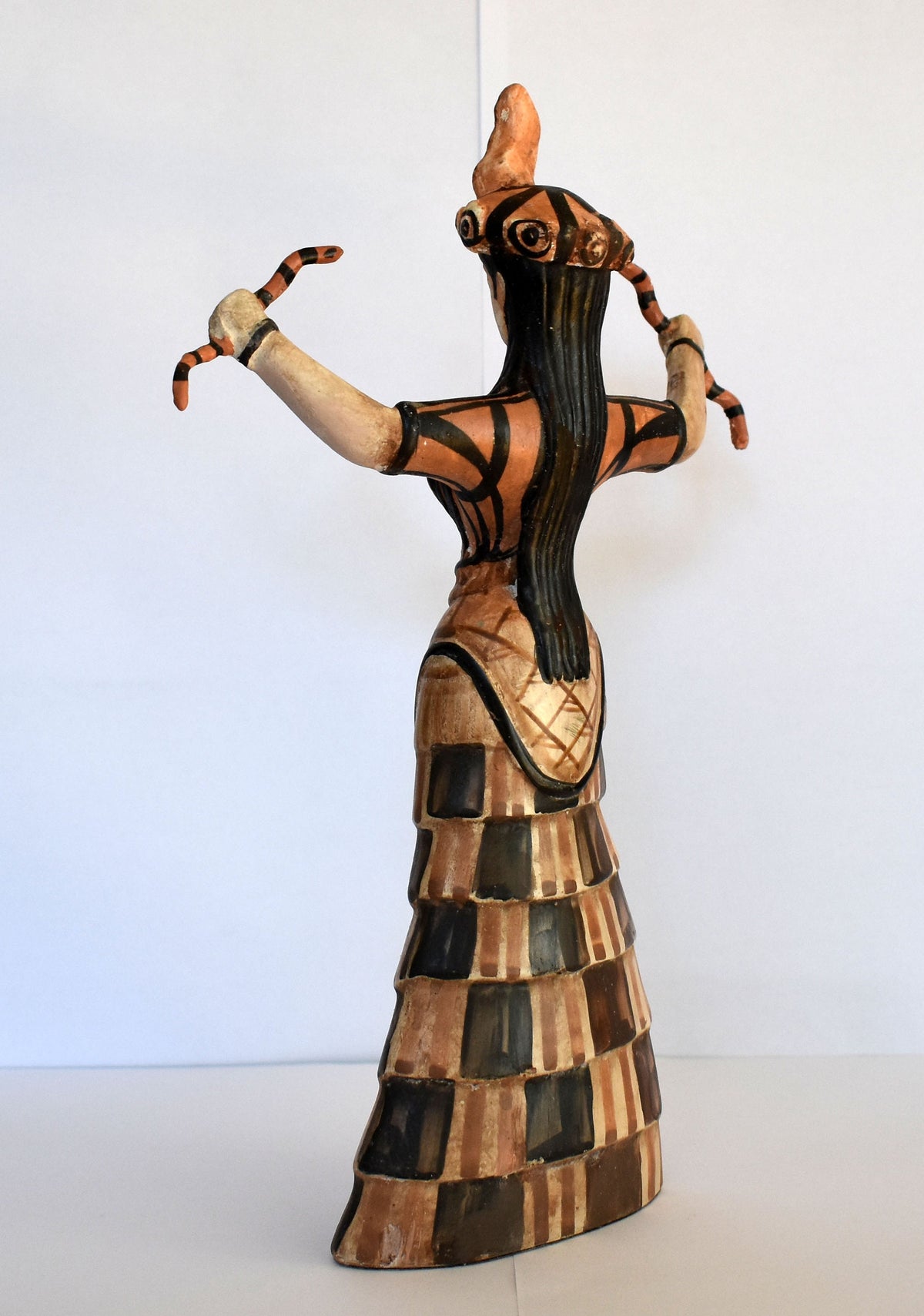 Earth Mother Snake Goddess Sculpture – Minoan 1600 B.C. Reproduction – Nude Woman Figurine – 9.45" – Made In Greece