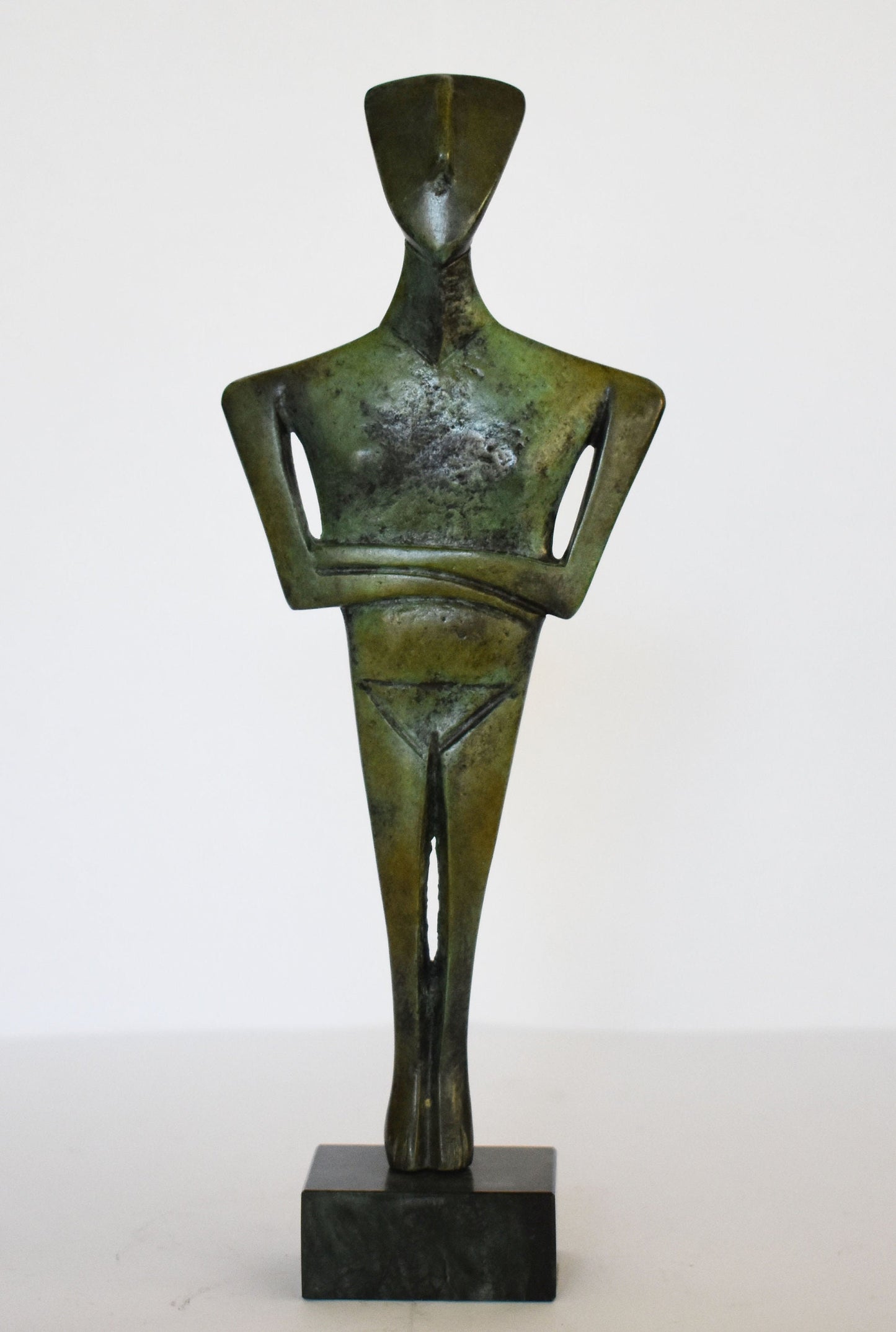 Cycladic Female idol - Figure from Keros island, Greece - connection with concepts of motherhood and fertility - Marble Base - Pure Bronze