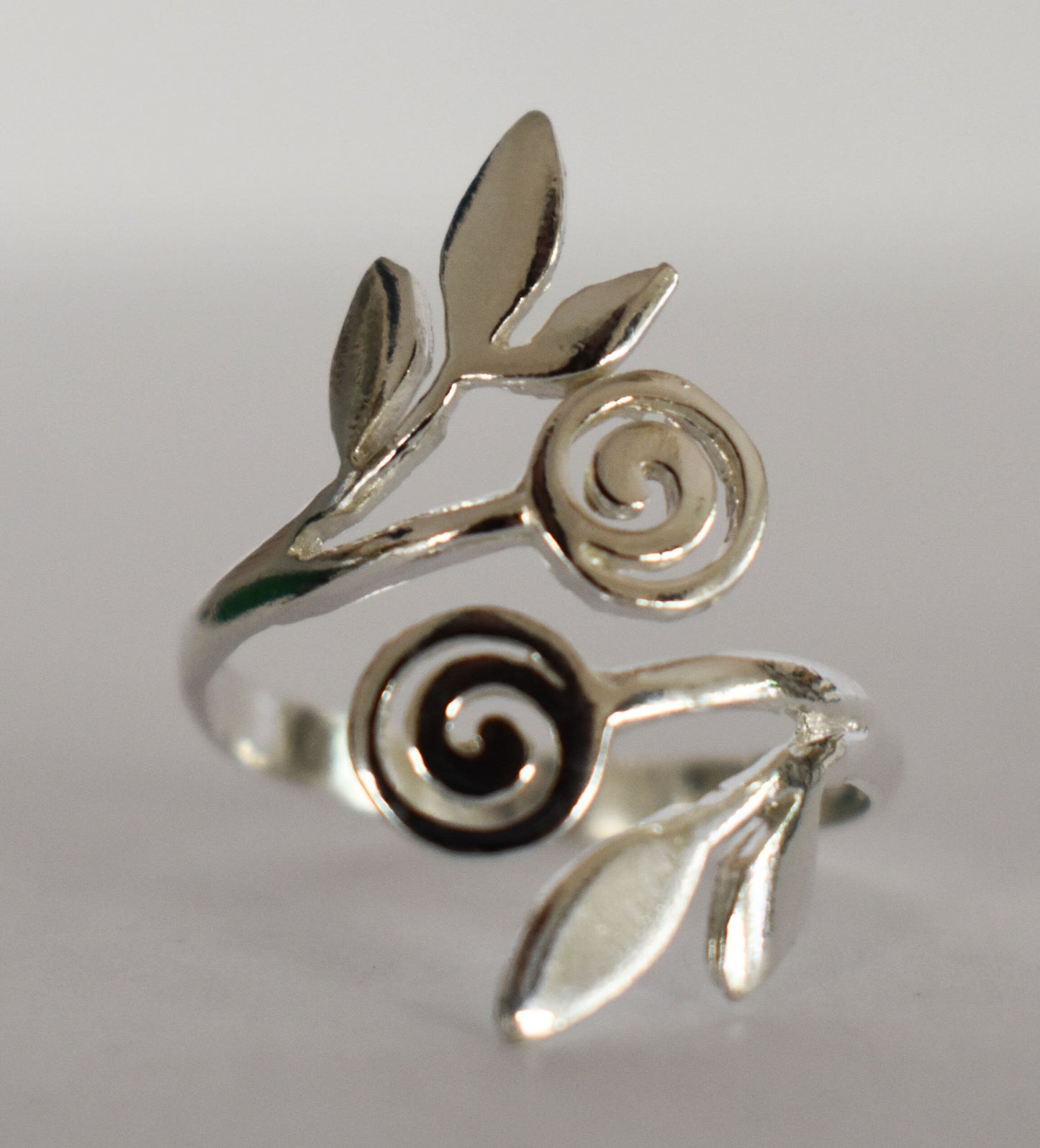 Olive Branch - Ancient Greek Symbol of Peace and Victory - Olympic Games Prize - Ring - One Size - 925 Sterling Silver