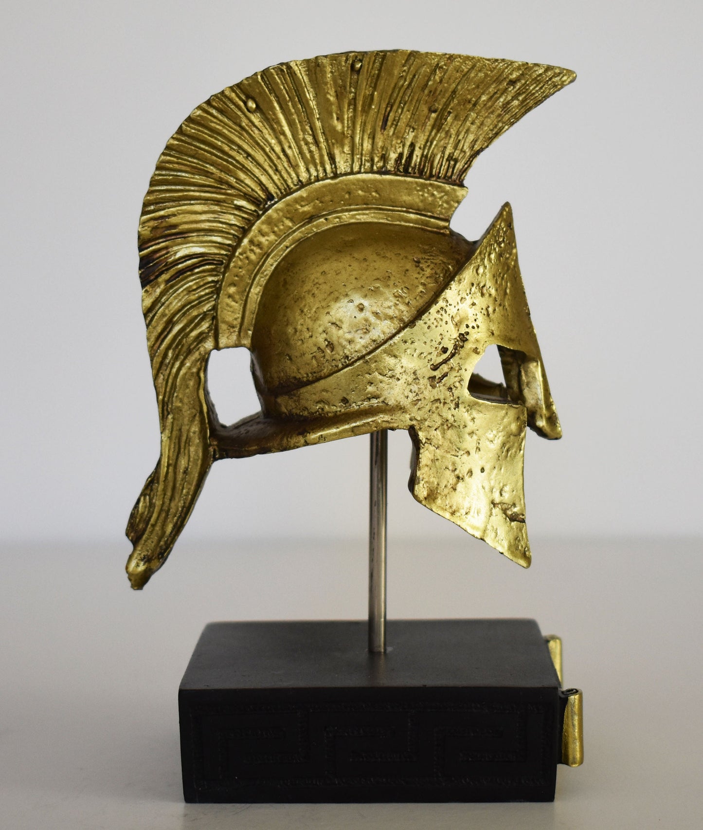 Ancient Greek Spartan Corinthian Helmet - Gold Color - Physical Battle Protection - Museum Reproduction - Polyresin Statue