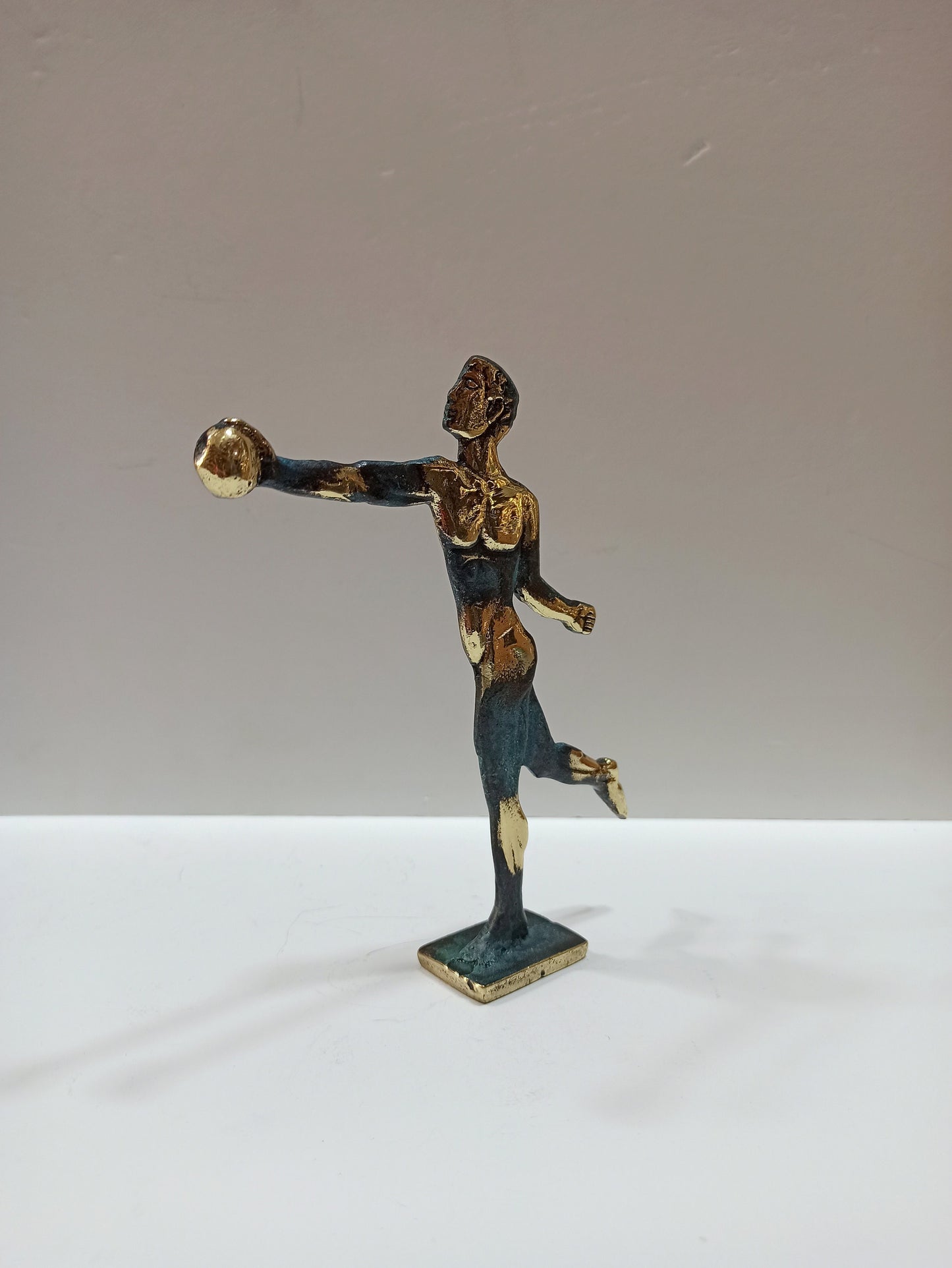 Thrower - Ancient Greek Olympic Games- pure Bronze Sculpture