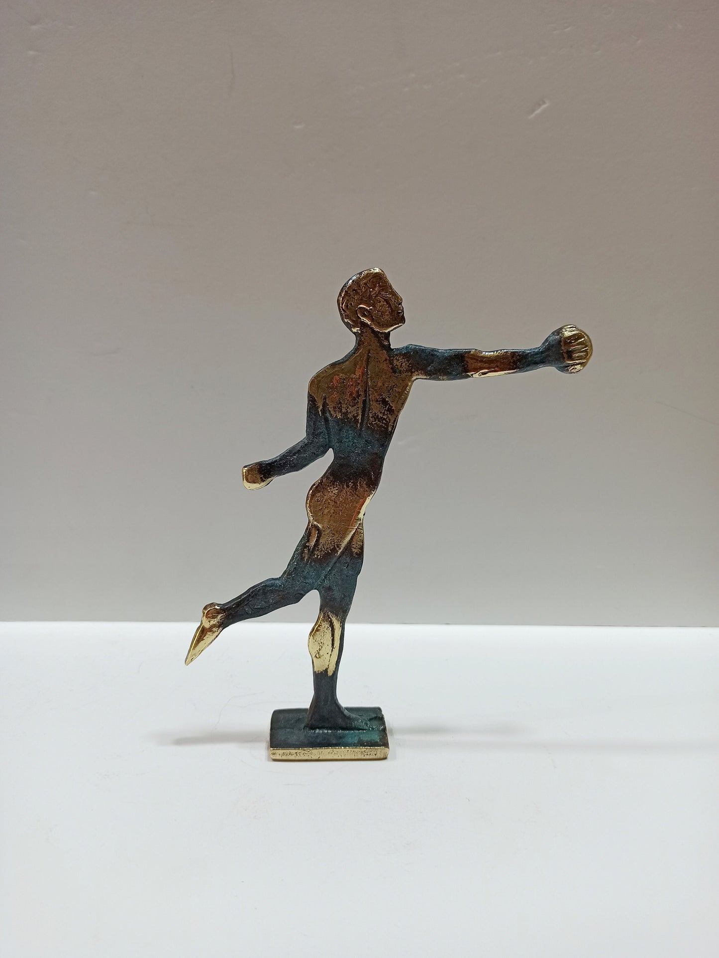 Thrower - Ancient Greek Olympic Games- pure Bronze Sculpture